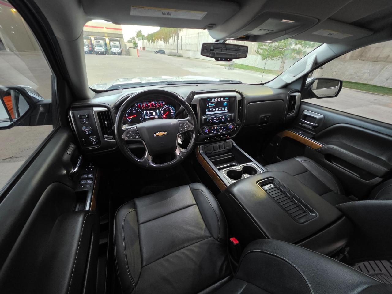 Chevrolet Silverado 1500 4WD Crew Cab 143.5" LTZ w/1LZ 2018