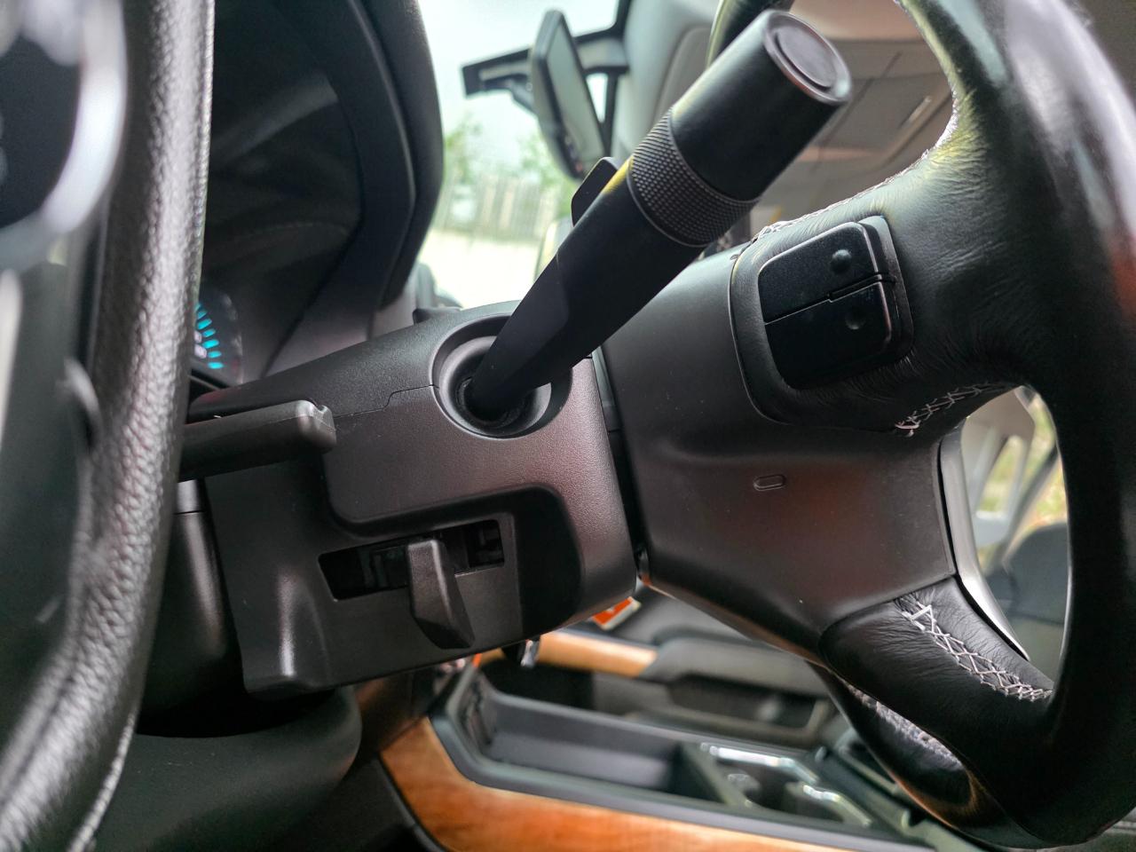 Chevrolet Silverado 1500 4WD Crew Cab 143.5" LTZ w/1LZ 2018