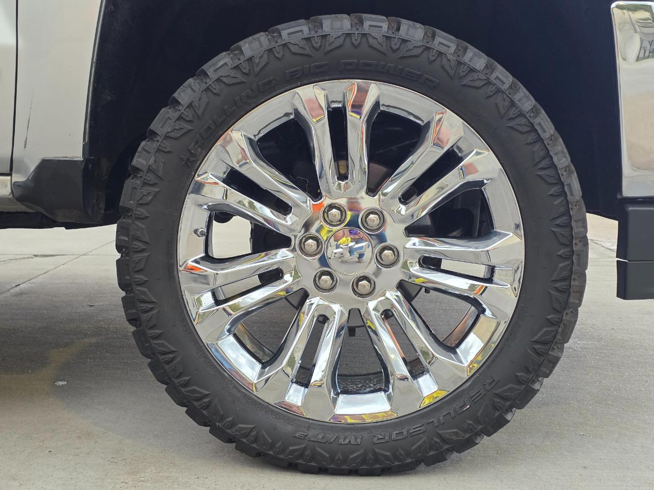Chevrolet Silverado 1500 4WD Crew Cab 143.5" LTZ w/1LZ 2018