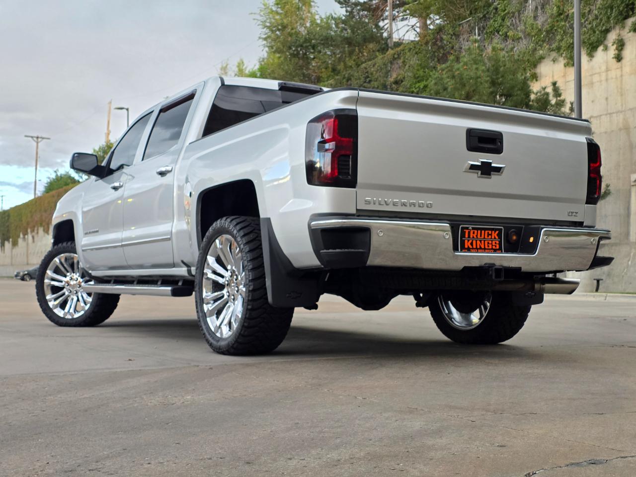 Chevrolet Silverado 1500 4WD Crew Cab 143.5" LTZ w/1LZ 2018