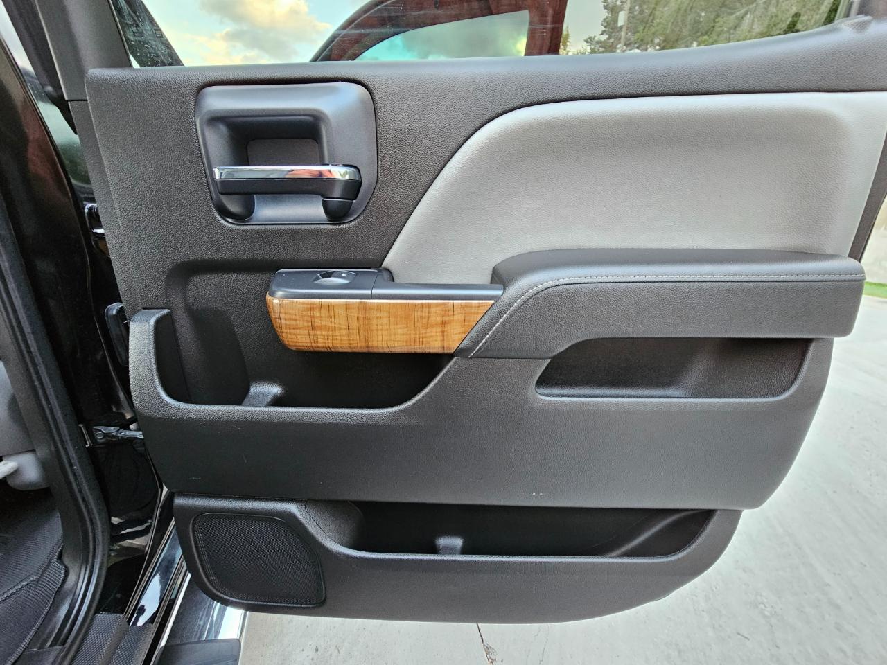 GMC Sierra 1500 4WD Crew Cab 143.5" SLT 2014