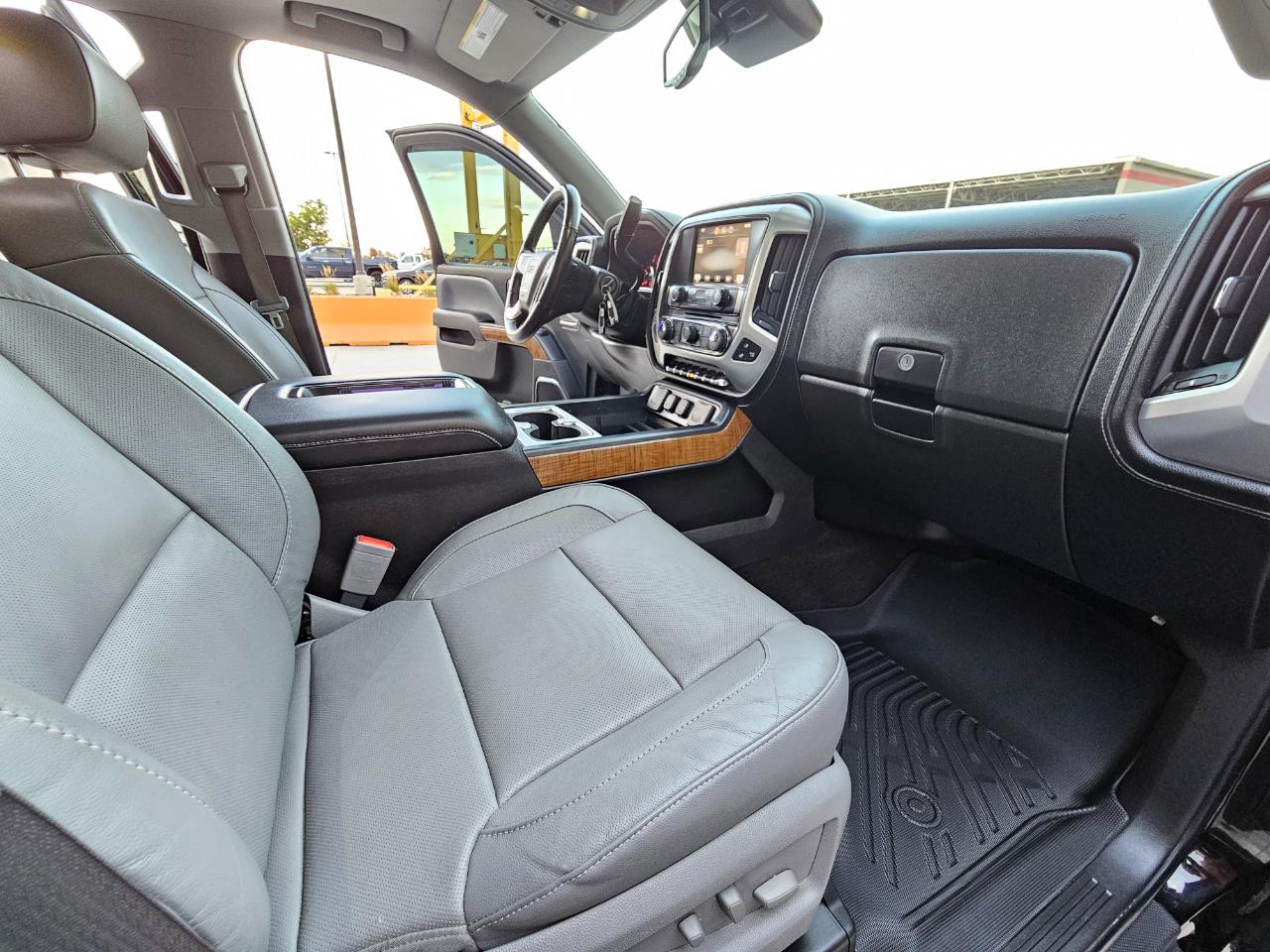 GMC Sierra 1500 4WD Crew Cab 143.5" SLT 2014