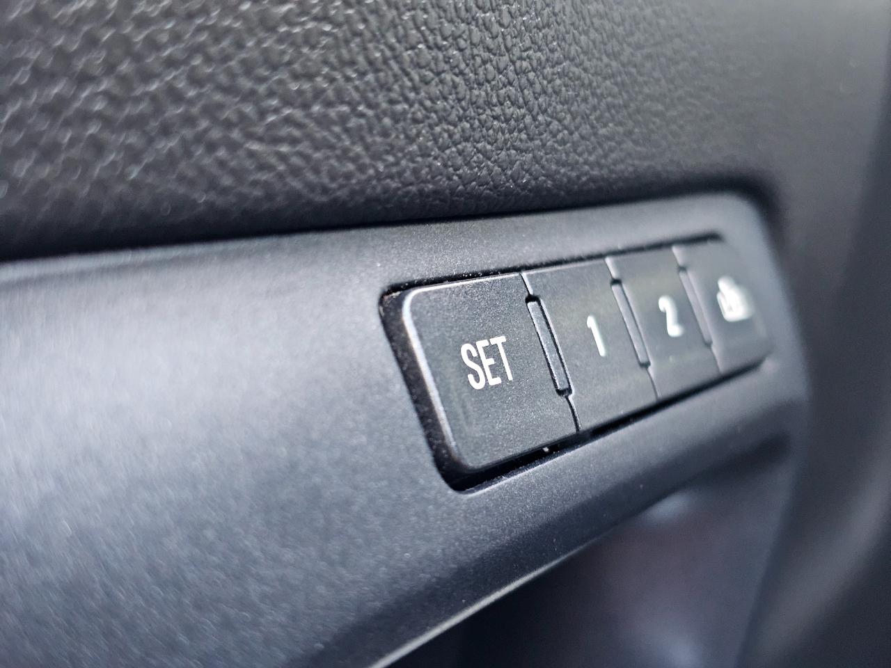 GMC Sierra 1500 4WD Crew Cab 143.5" SLT 2014