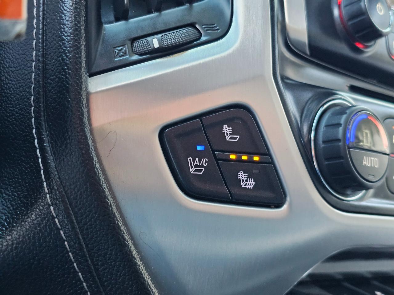 GMC Sierra 1500 4WD Crew Cab 143.5" SLT 2014