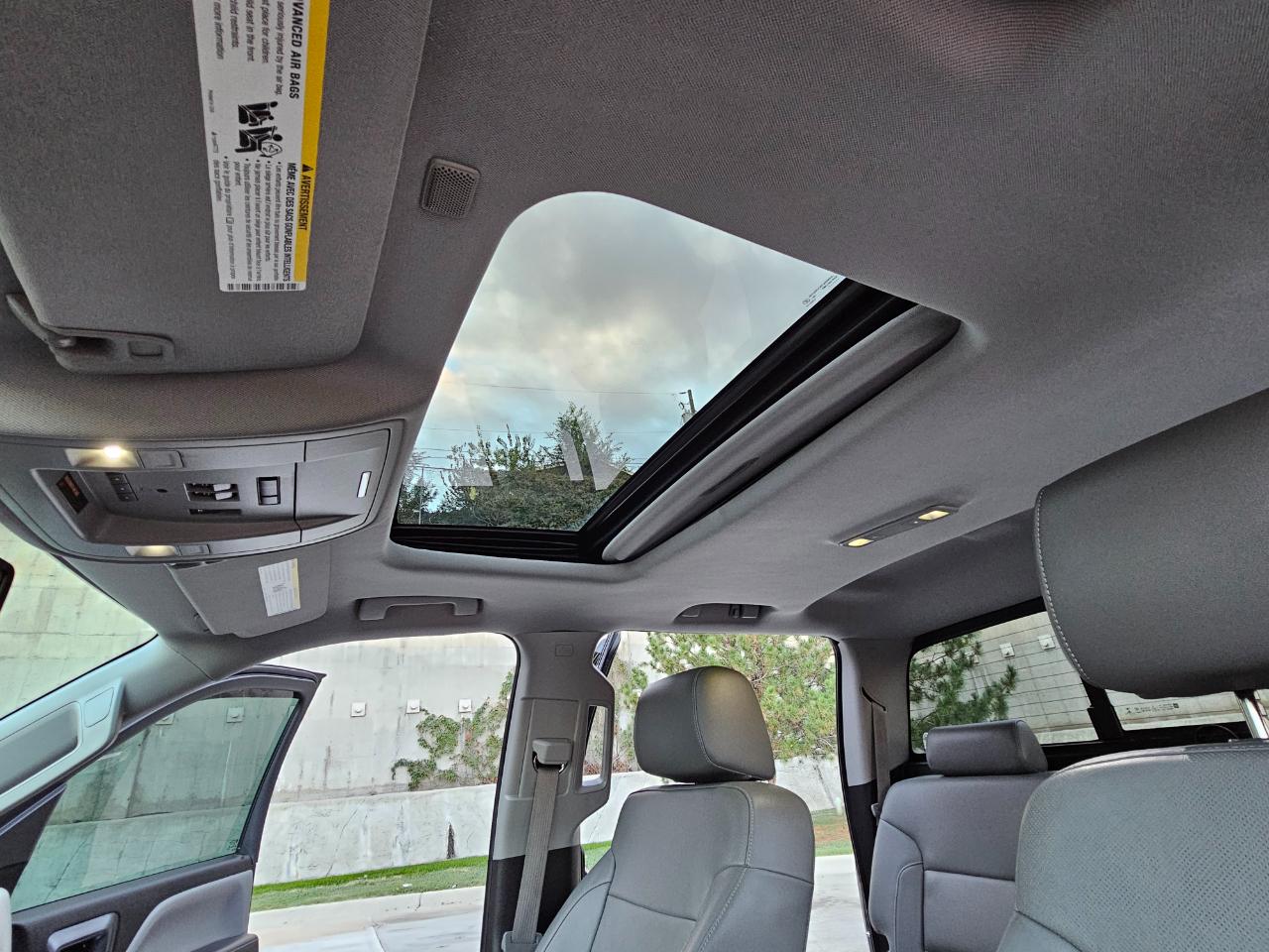 GMC Sierra 1500 4WD Crew Cab 143.5" SLT 2014