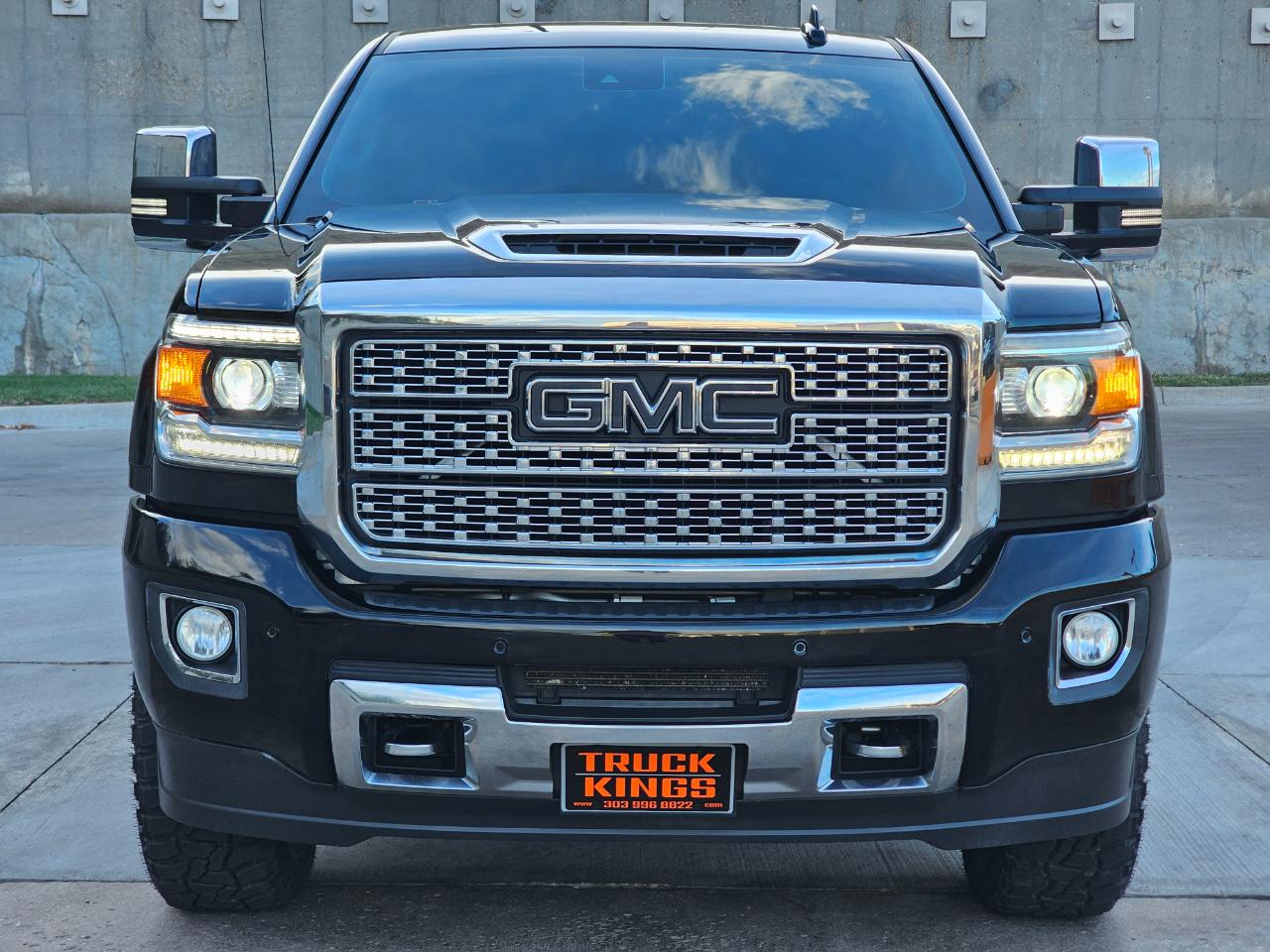 GMC Sierra photo 3