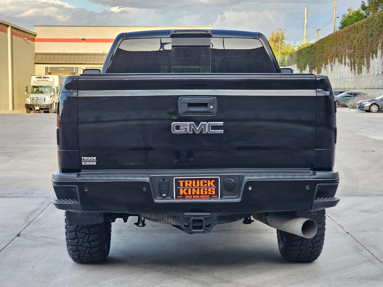 GMC Sierra photo 7