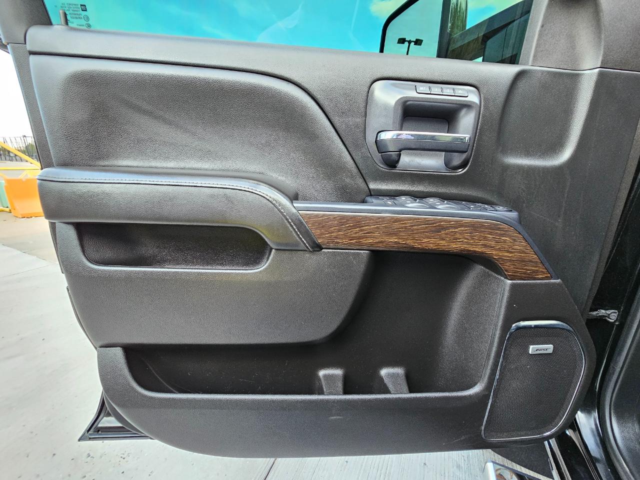 GMC Sierra photo 14