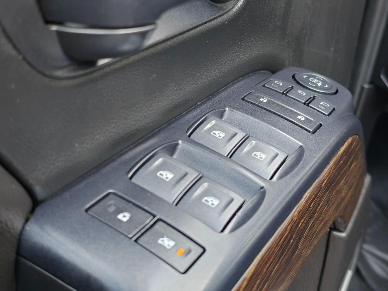 GMC Sierra photo 23