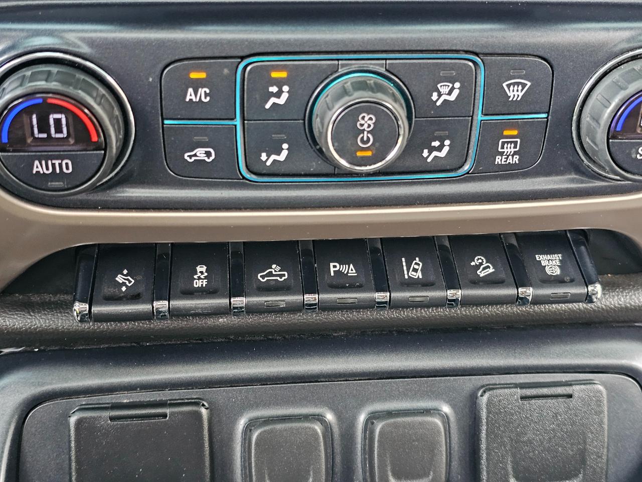 GMC Sierra photo 36