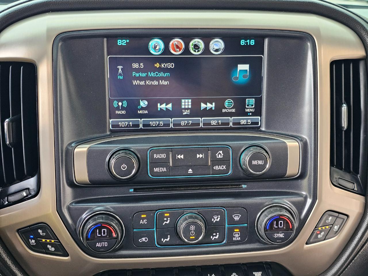 GMC Sierra photo 38