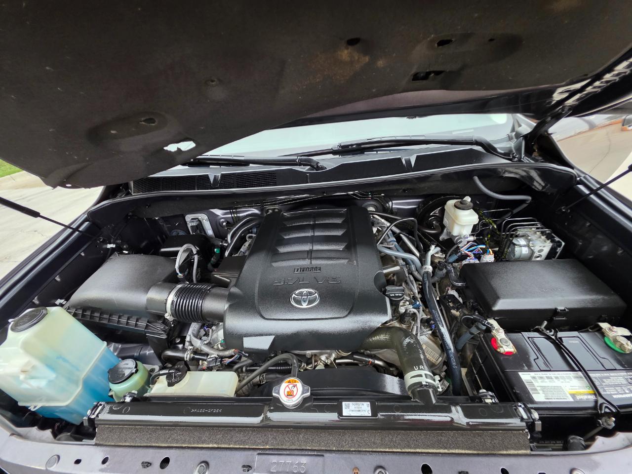 Toyota Tundra 4WD 1794 Edition CrewMax 5.5' Bed 5.7L (Natl) 2018