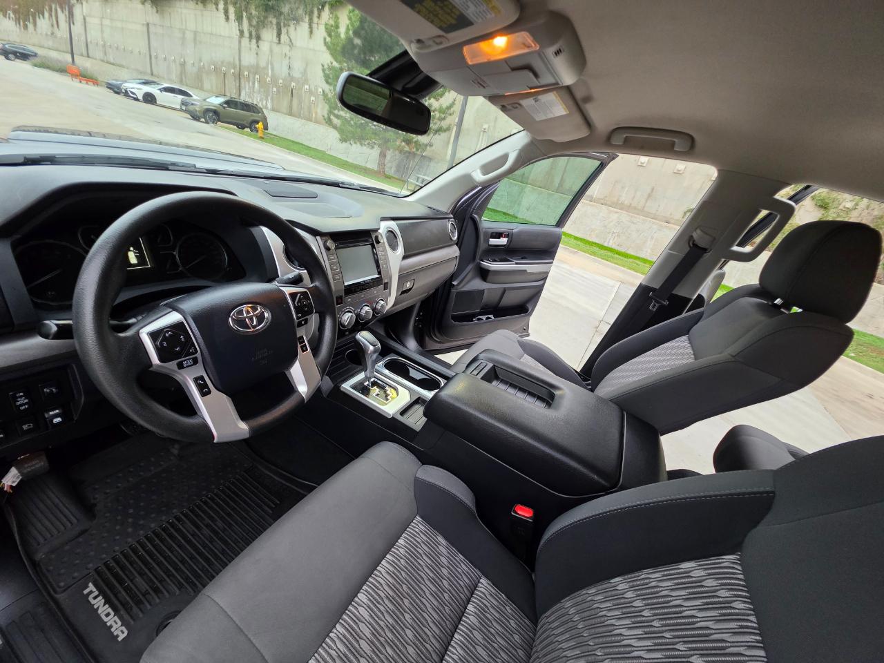 Toyota Tundra 4WD 1794 Edition CrewMax 5.5' Bed 5.7L (Natl) 2018