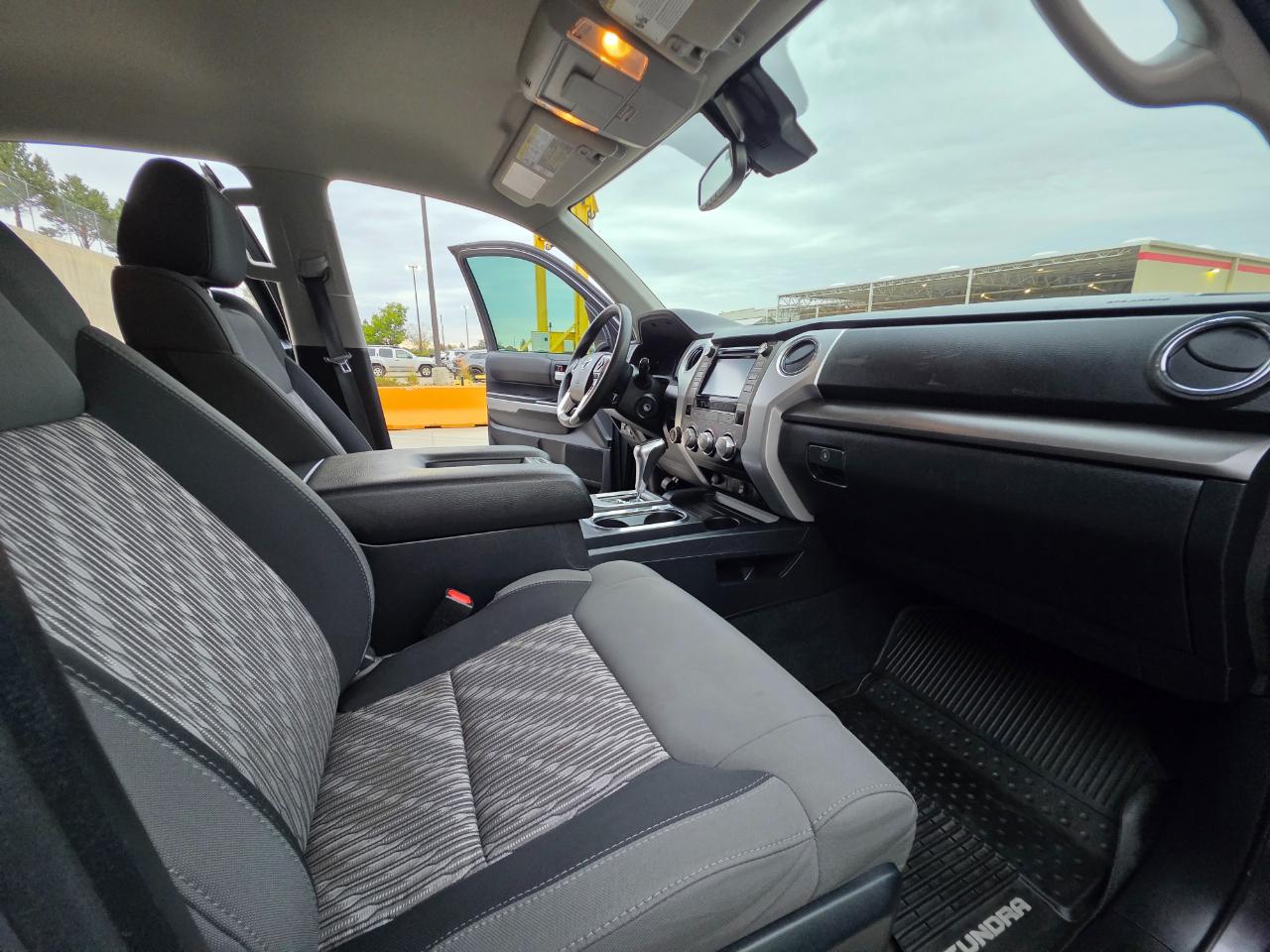 Toyota Tundra 4WD 1794 Edition CrewMax 5.5' Bed 5.7L (Natl) 2018