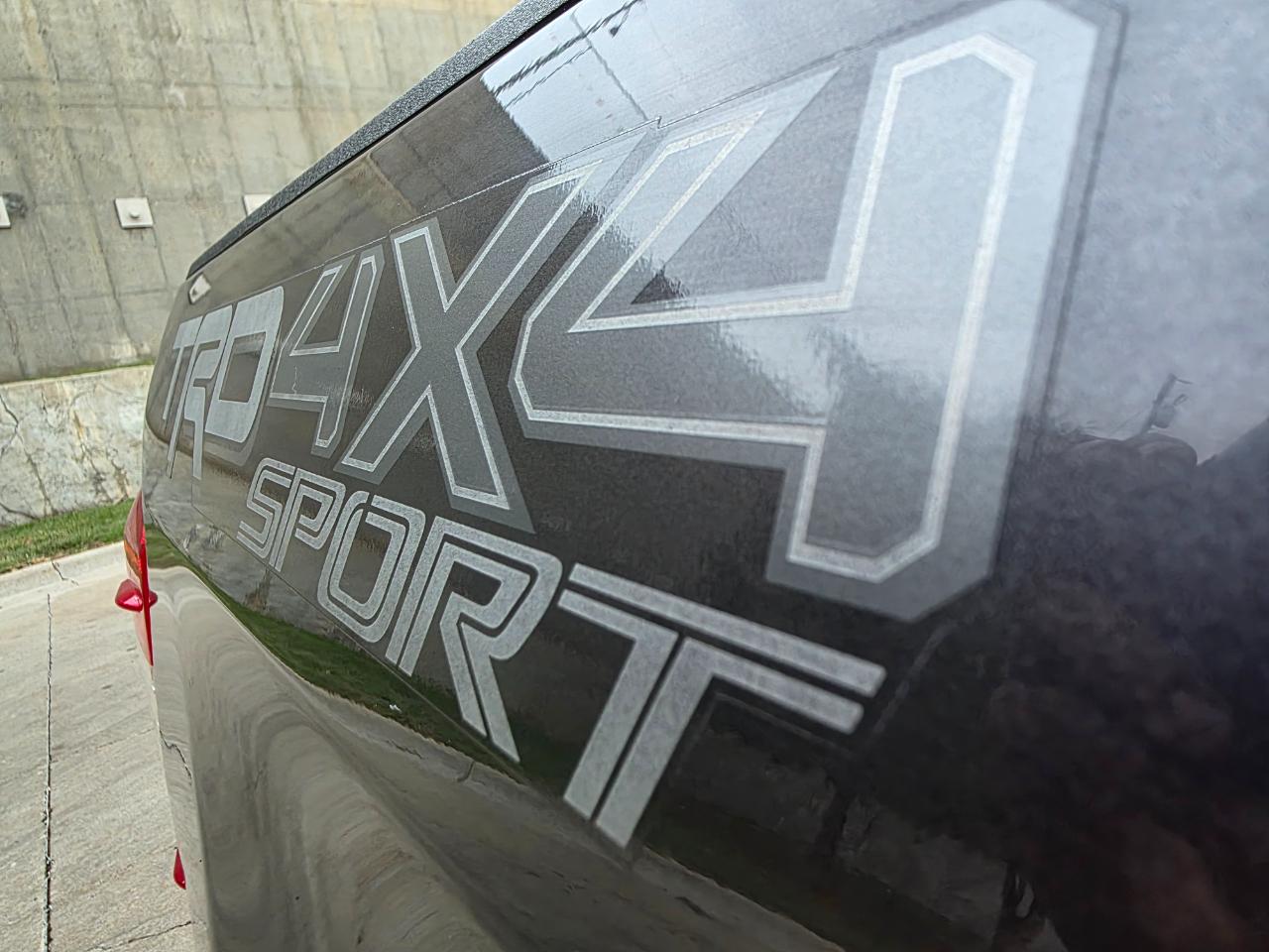 Toyota Tundra 4WD 1794 Edition CrewMax 5.5' Bed 5.7L (Natl) 2018
