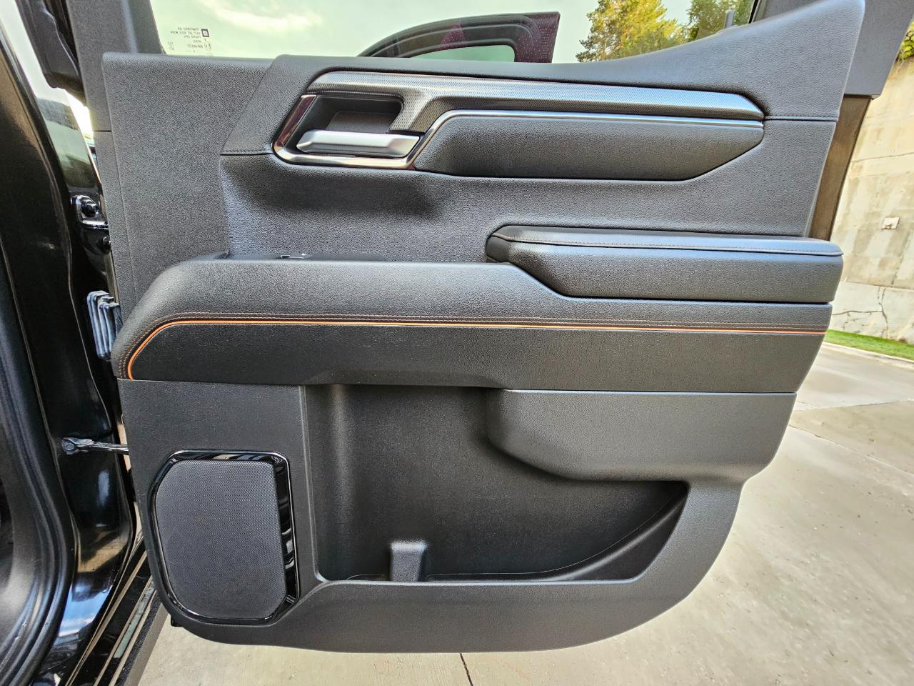 GMC Sierra 1500 4WD Crew Cab 147" AT4 2024