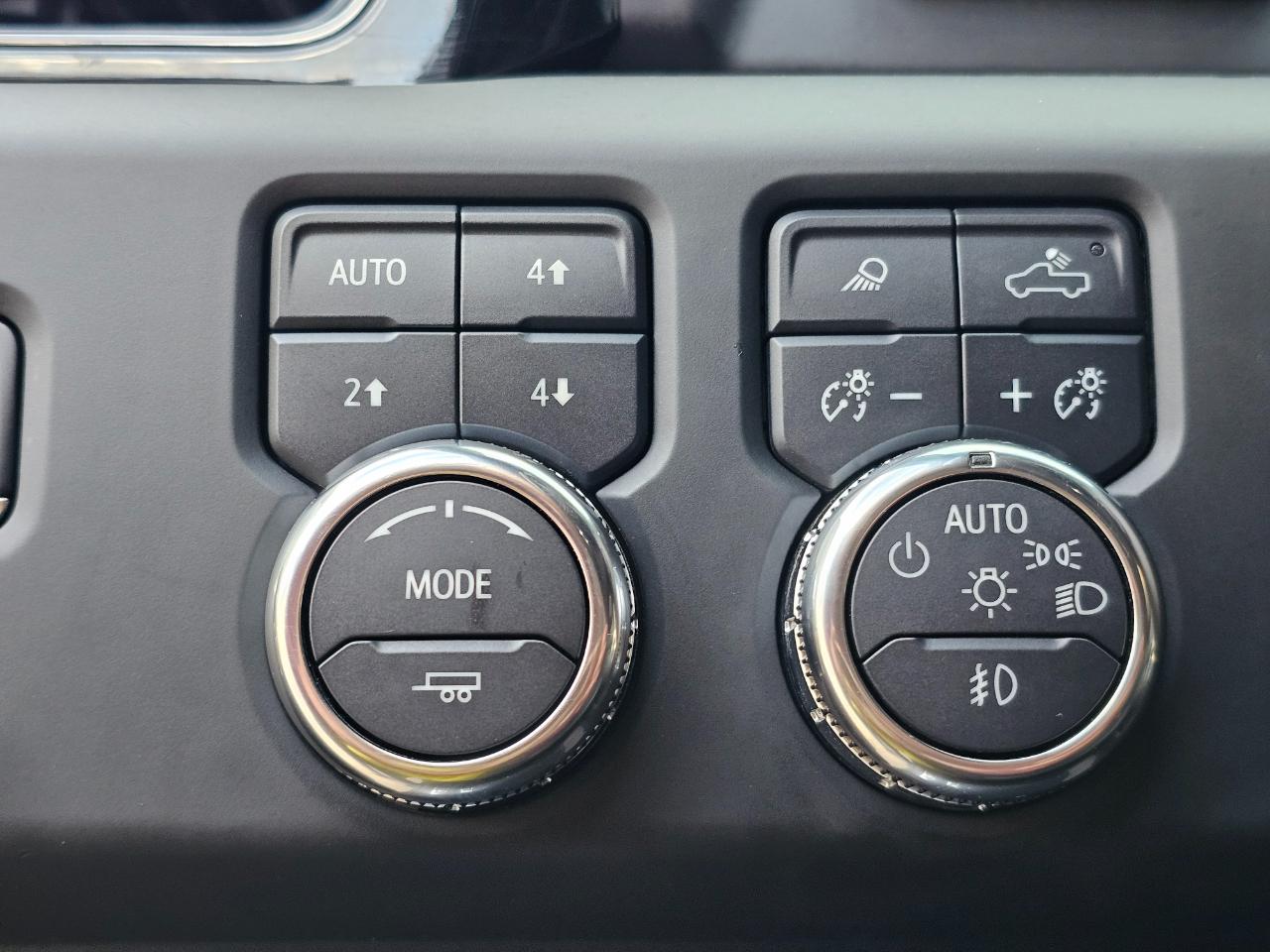 GMC Sierra 1500 4WD Crew Cab 147" AT4 2024