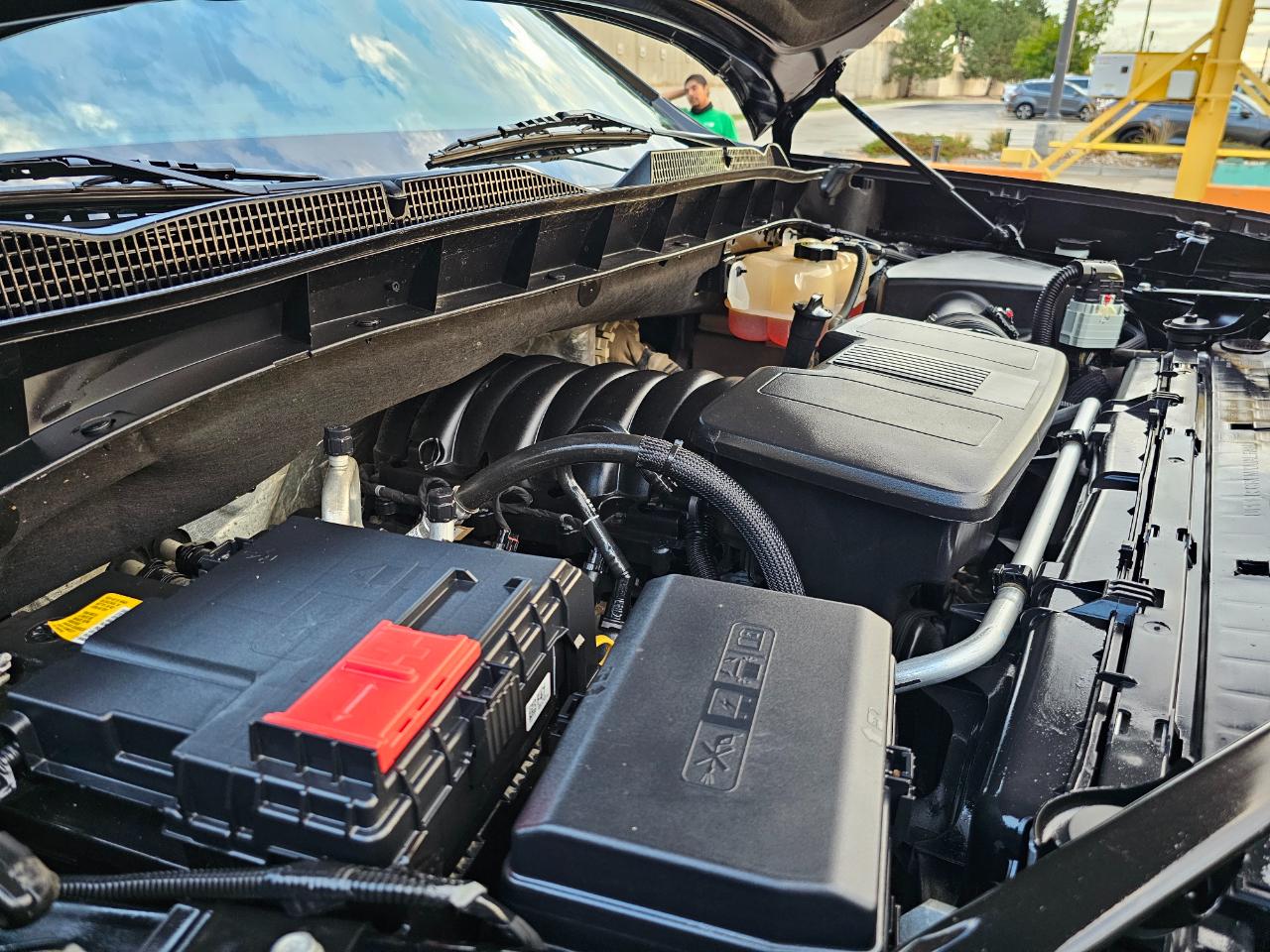 GMC Sierra 1500 4WD Crew Cab 147" AT4 2024
