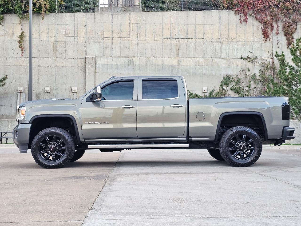 GMC Sierra 3500HD 4WD Crew Cab 153.7" Denali 2018