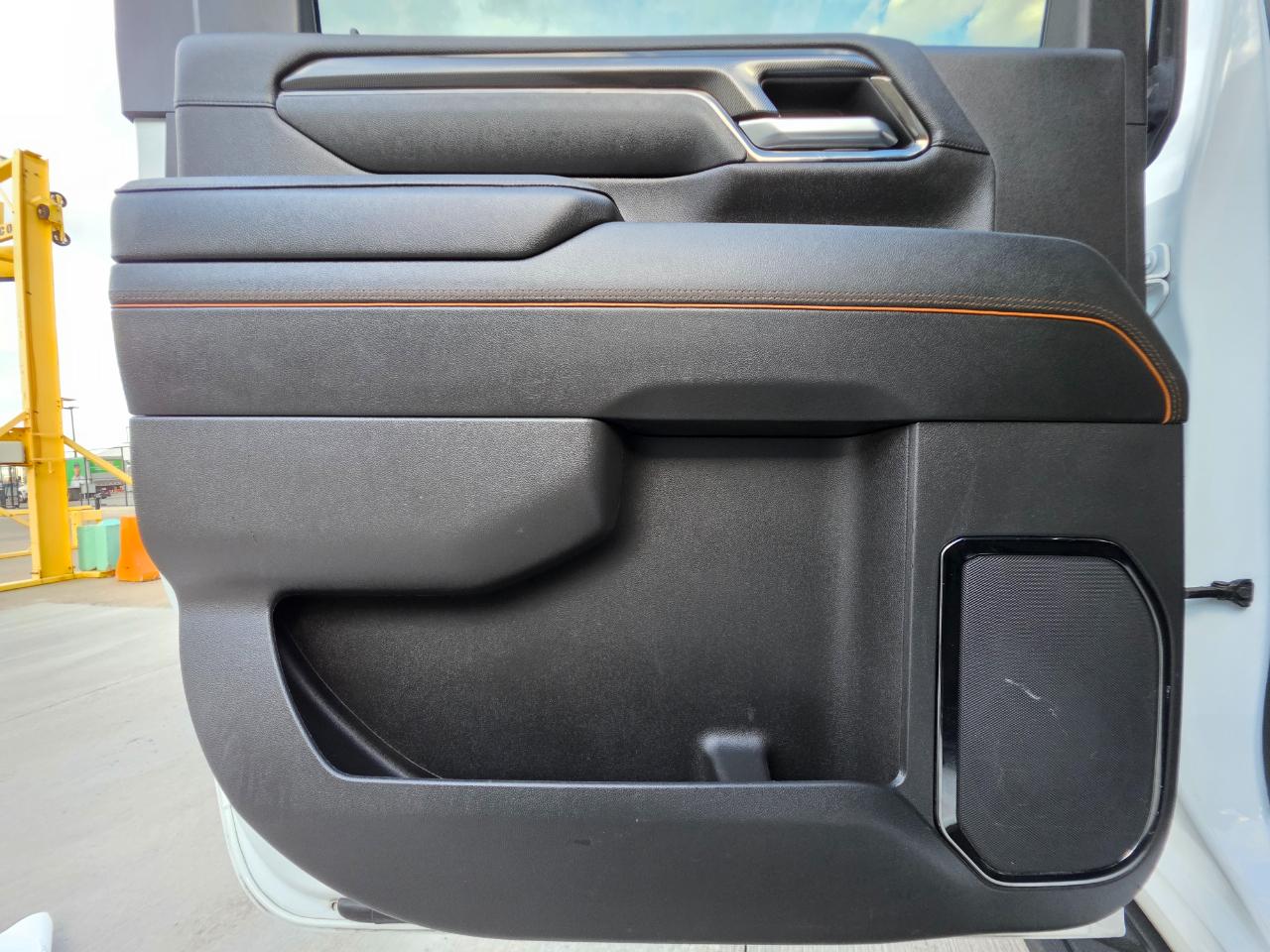 GMC Sierra 2500HD 4WD Crew Cab 159" AT4 2024
