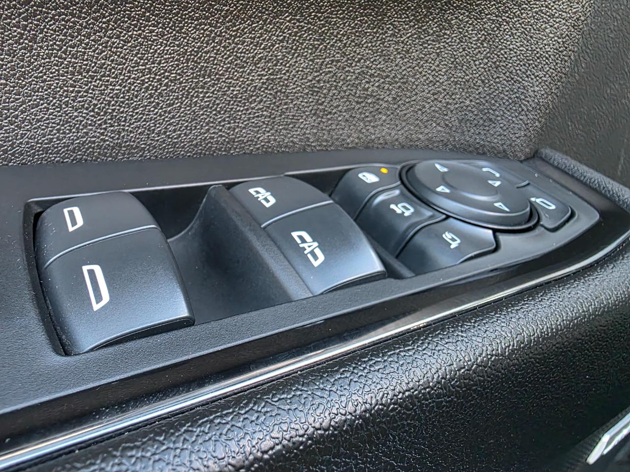 GMC Sierra 2500HD 4WD Crew Cab 159" AT4 2024