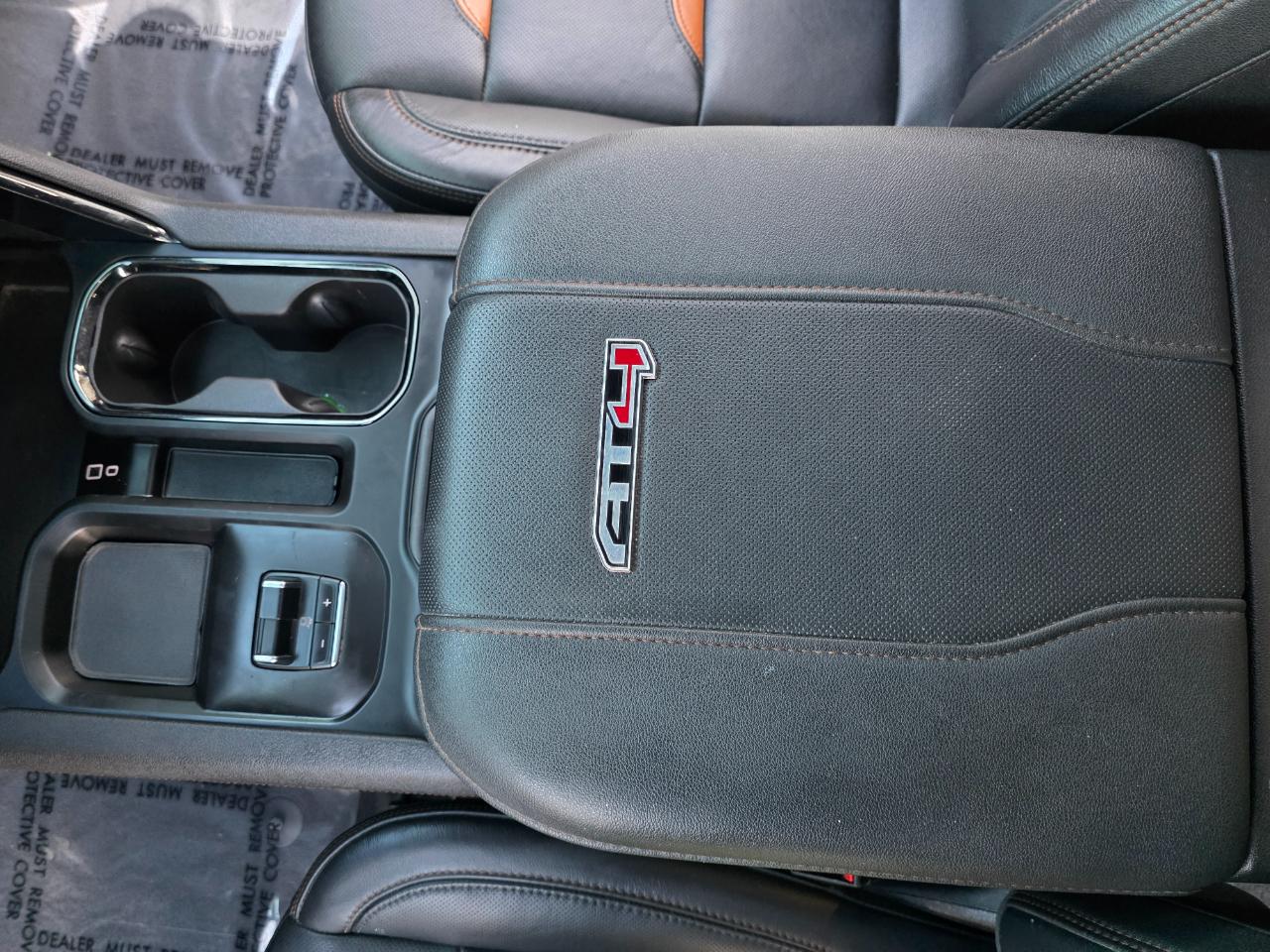 GMC Sierra 2500HD 4WD Crew Cab 159" AT4 2024