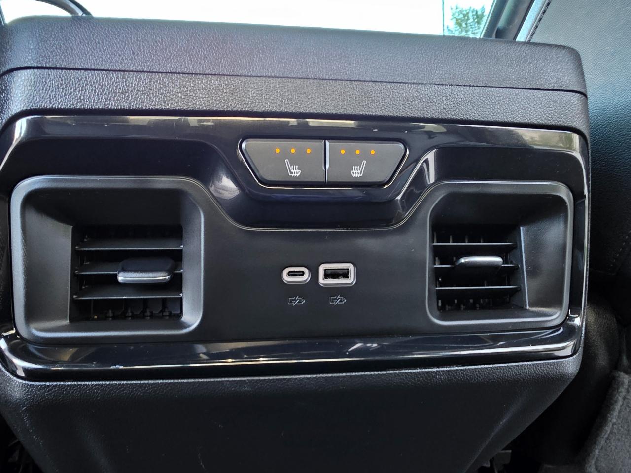 GMC Sierra 2500HD 4WD Crew Cab 159" AT4 2024