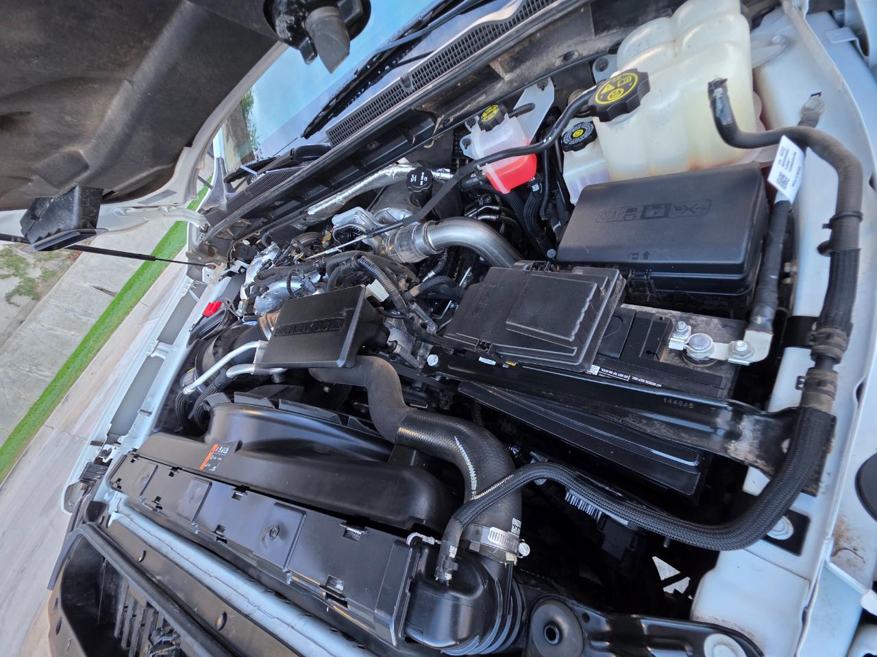 GMC Sierra 2500HD 4WD Crew Cab 159" AT4 2024
