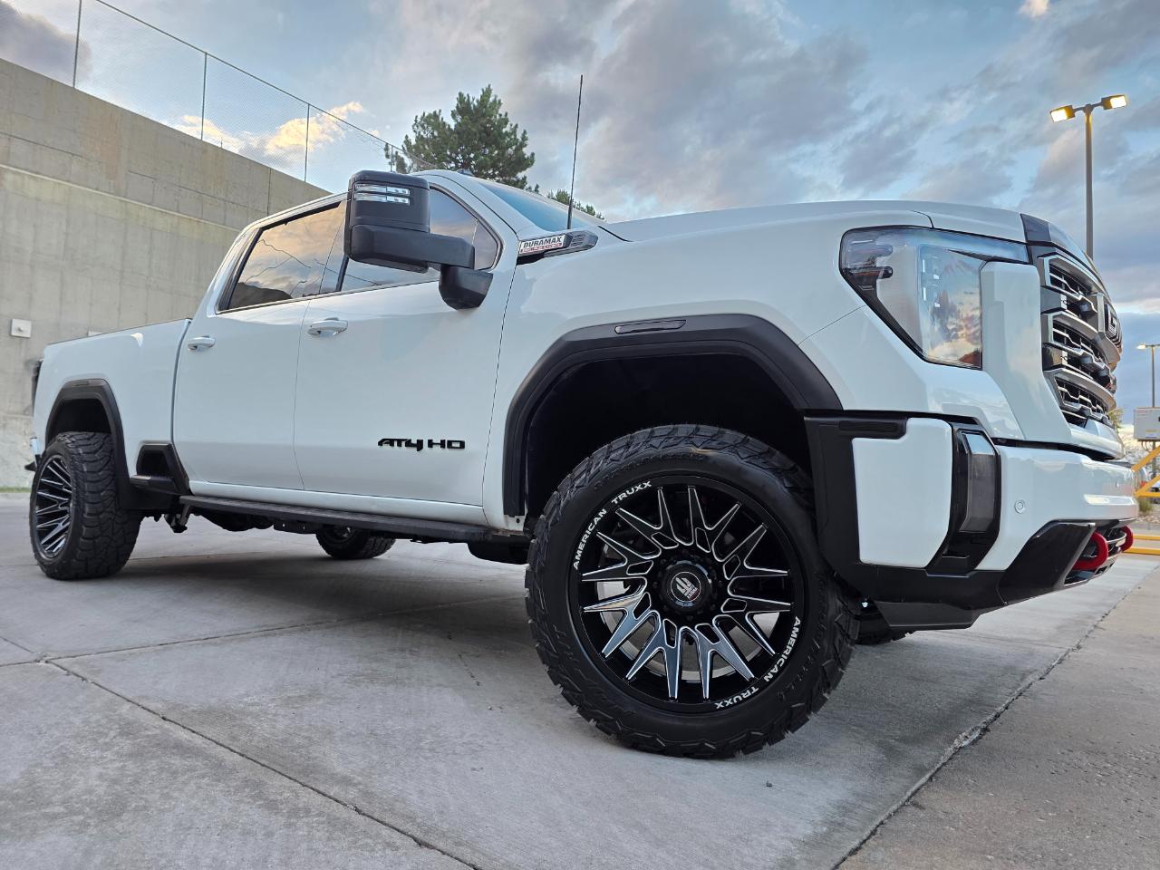 GMC Sierra 2500HD 4WD Crew Cab 159" AT4 2024