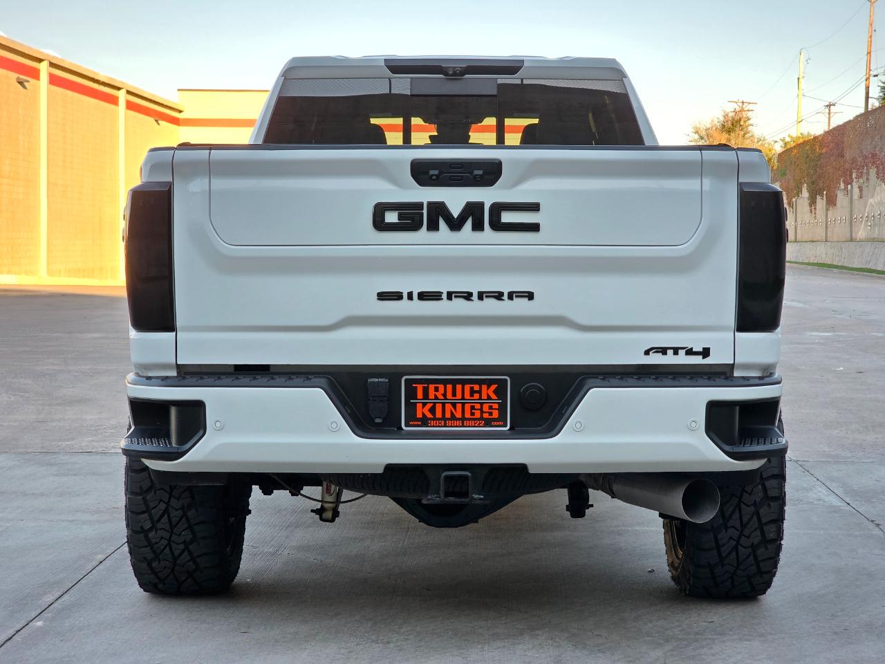 GMC Sierra 2500HD 4WD Crew Cab 159" AT4 2024