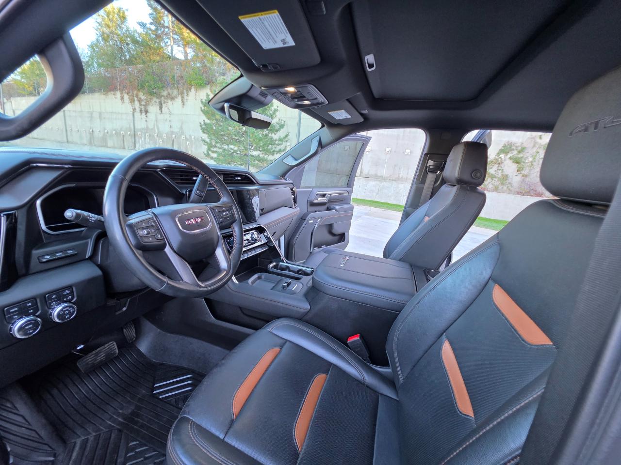 GMC Sierra 2500HD 4WD Crew Cab 159" AT4 2024