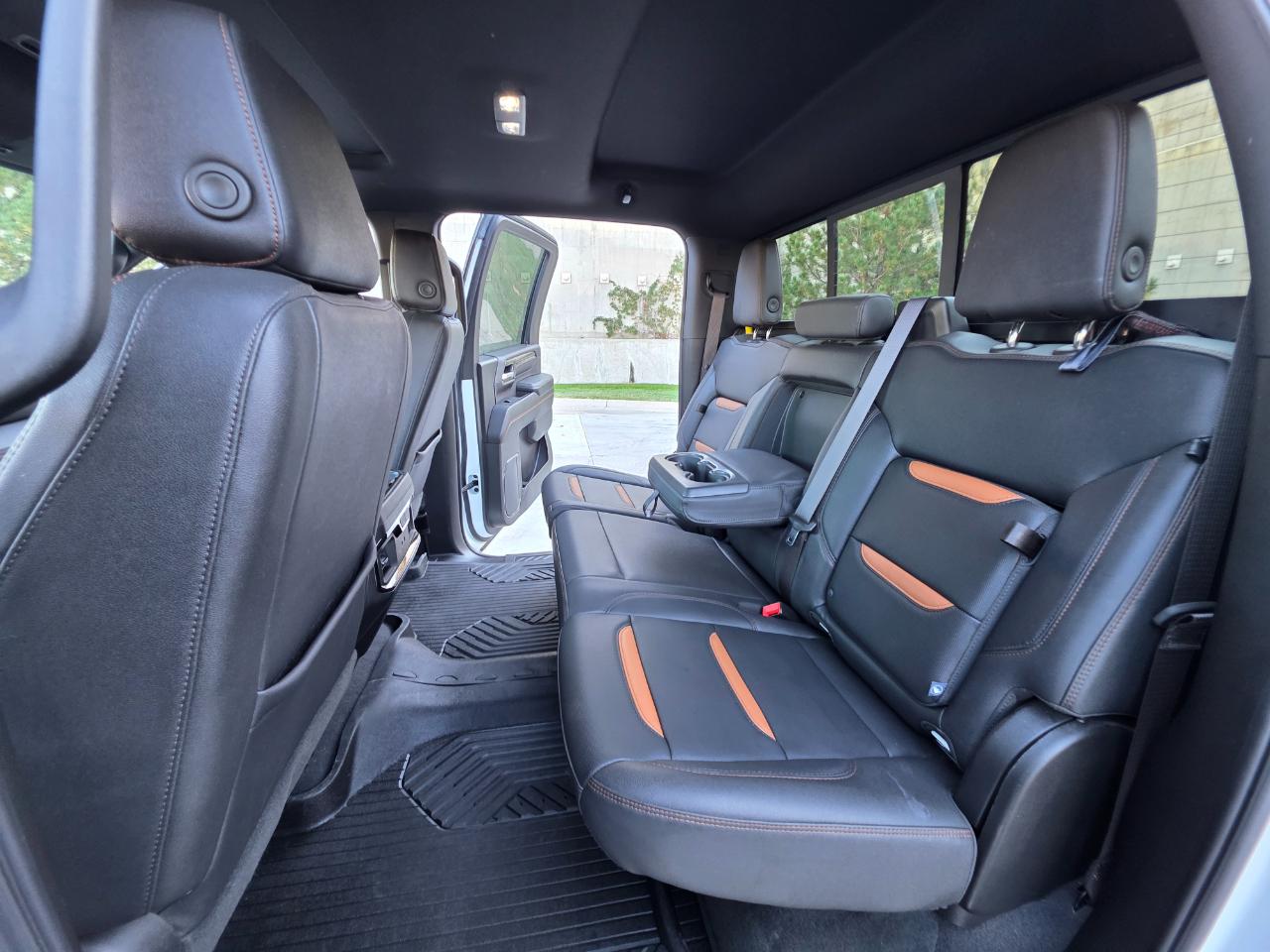 GMC Sierra 2500HD 4WD Crew Cab 159" AT4 2024