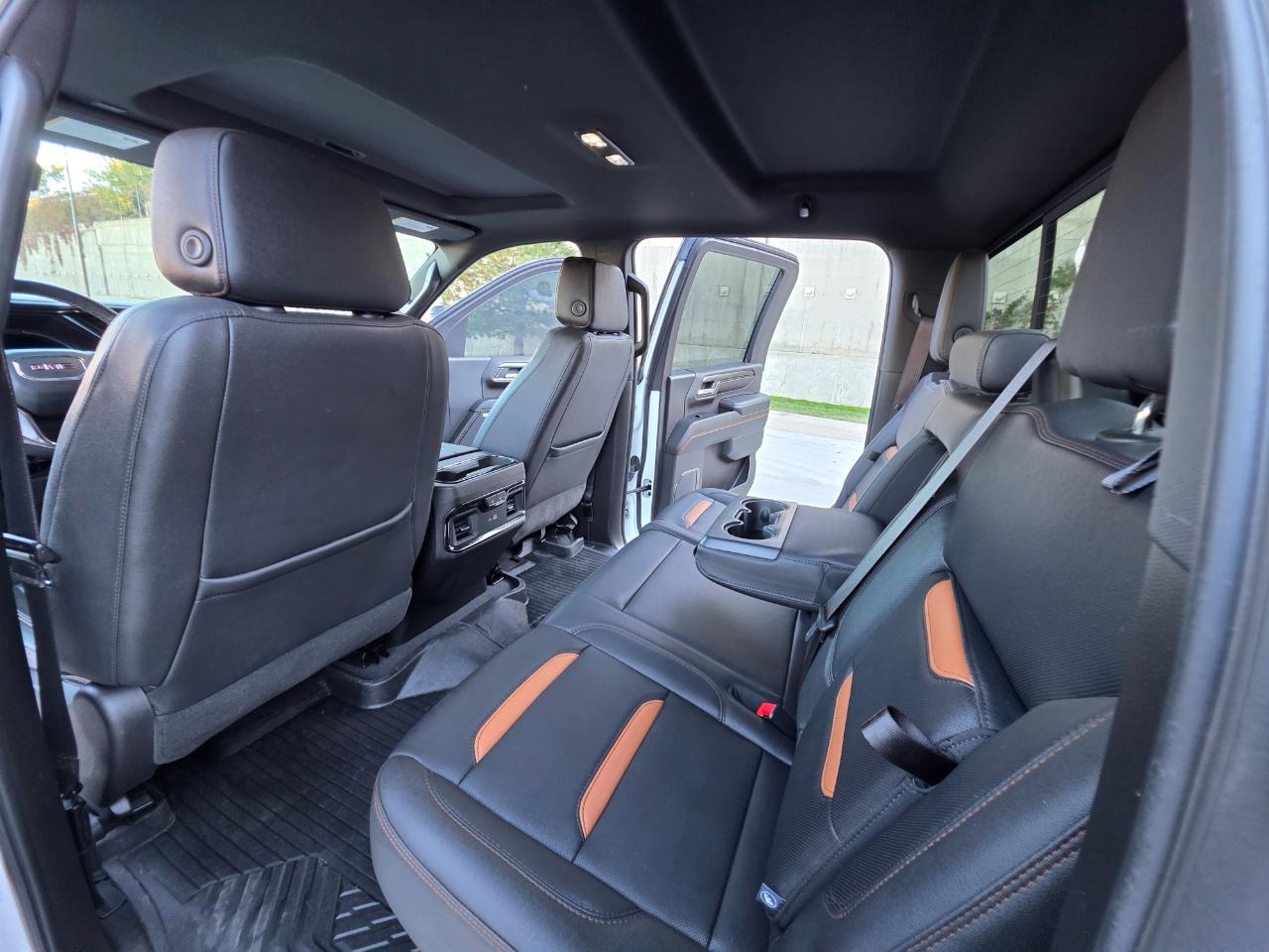 GMC Sierra 2500HD 4WD Crew Cab 159" AT4 2024