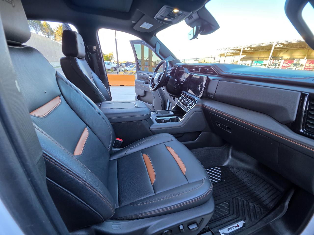 GMC Sierra 2500HD 4WD Crew Cab 159" AT4 2024