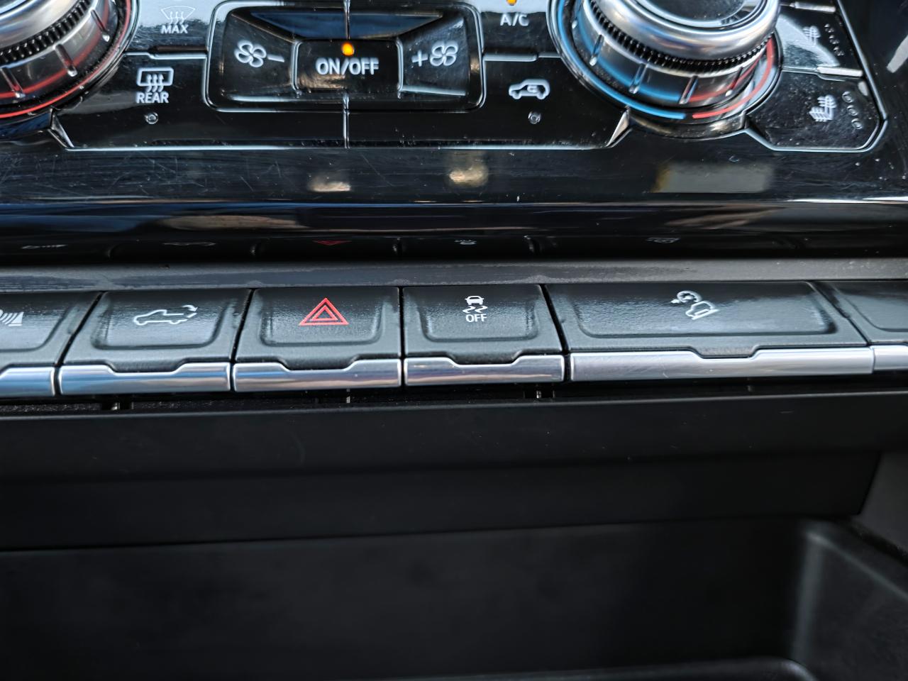 GMC Sierra 2500HD 4WD Crew Cab 159" AT4 2024