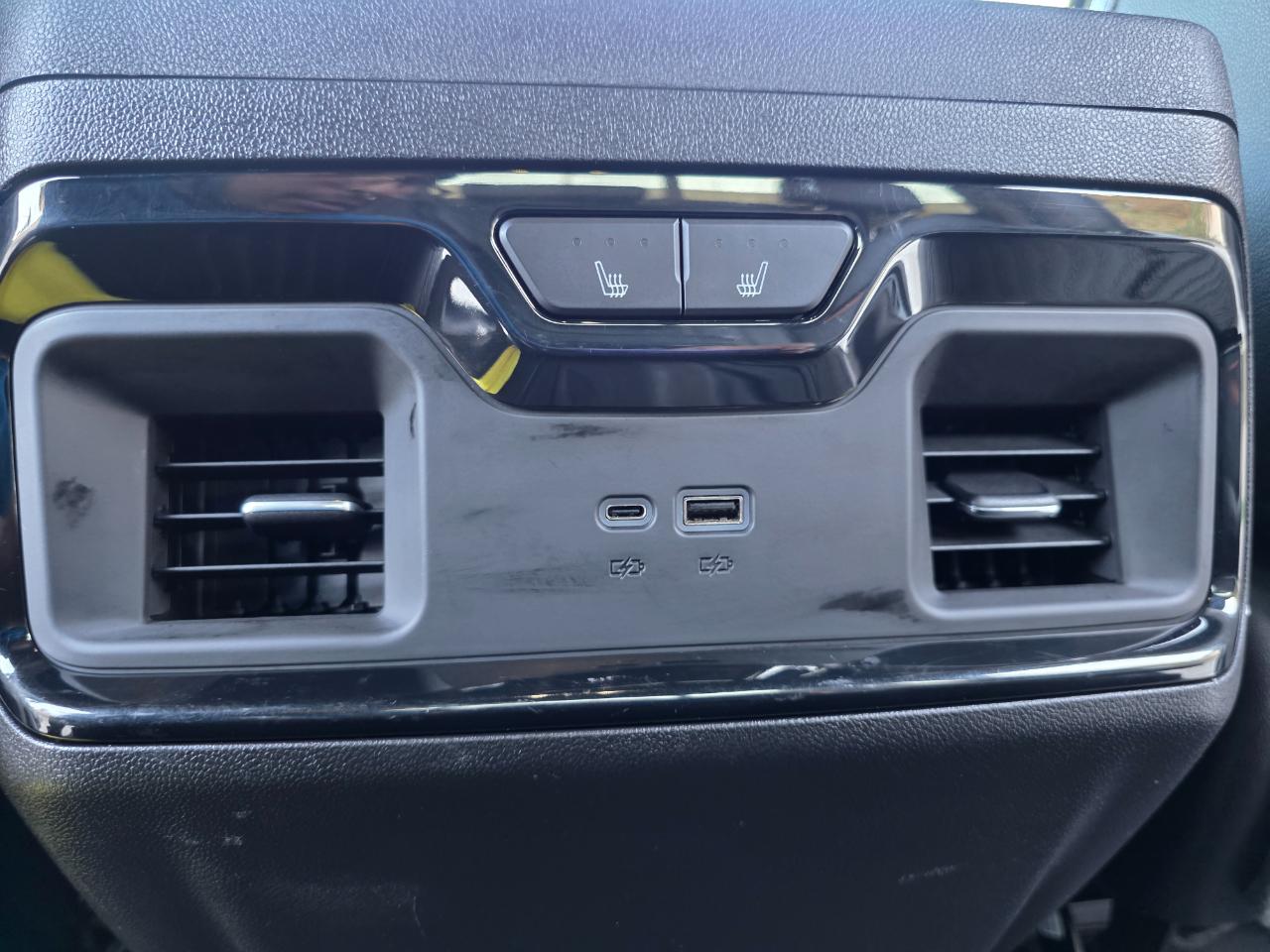 GMC Sierra 2500HD 4WD Crew Cab 159" AT4 2024