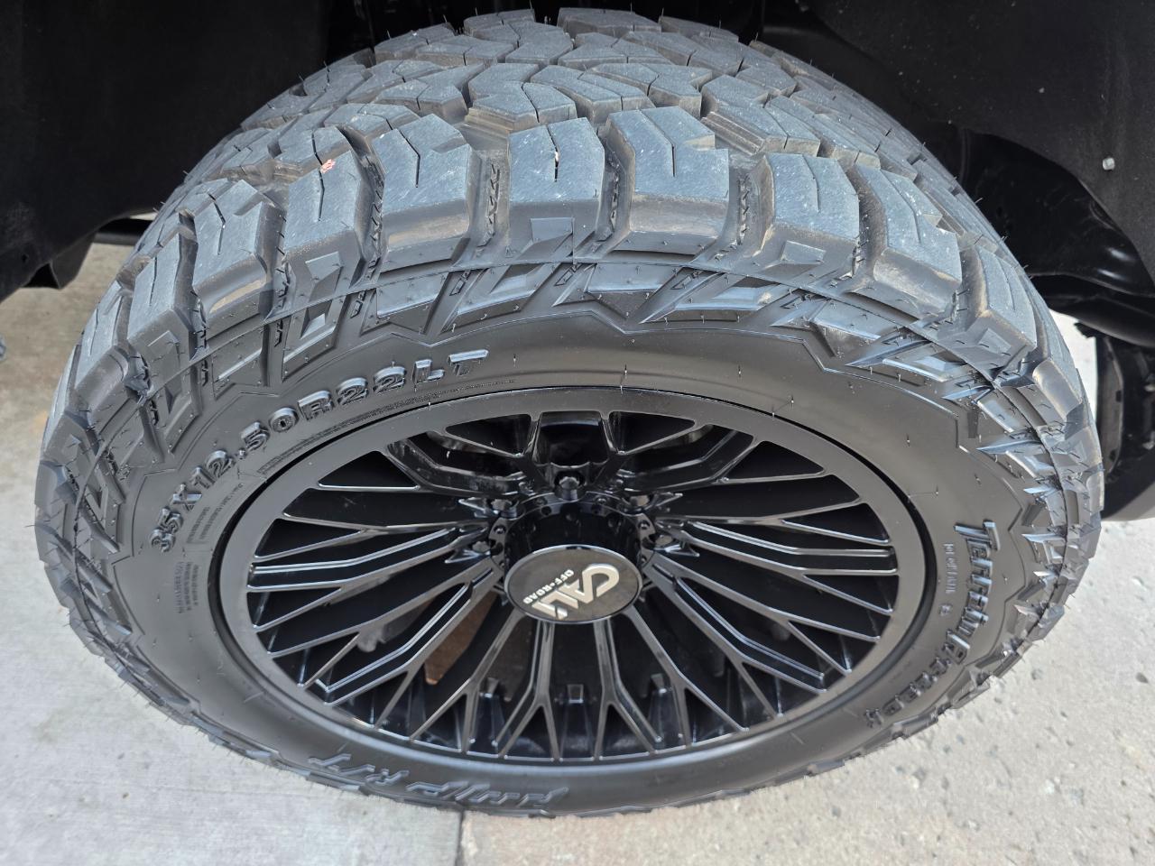 GMC Sierra 2500HD 4WD Crew Cab 159" AT4 2024