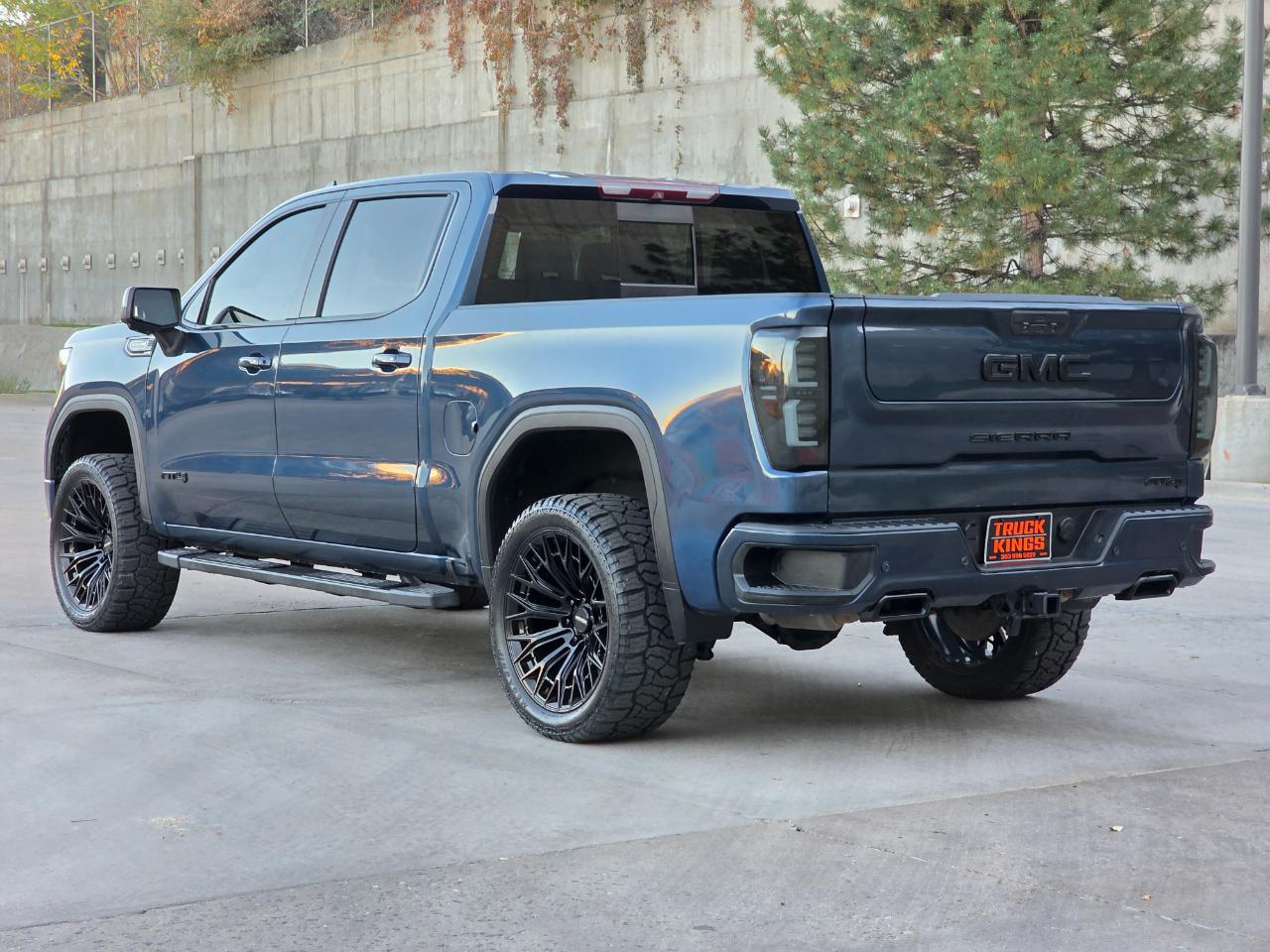 GMC Sierra 1500 4WD Crew Cab 147" AT4 2019