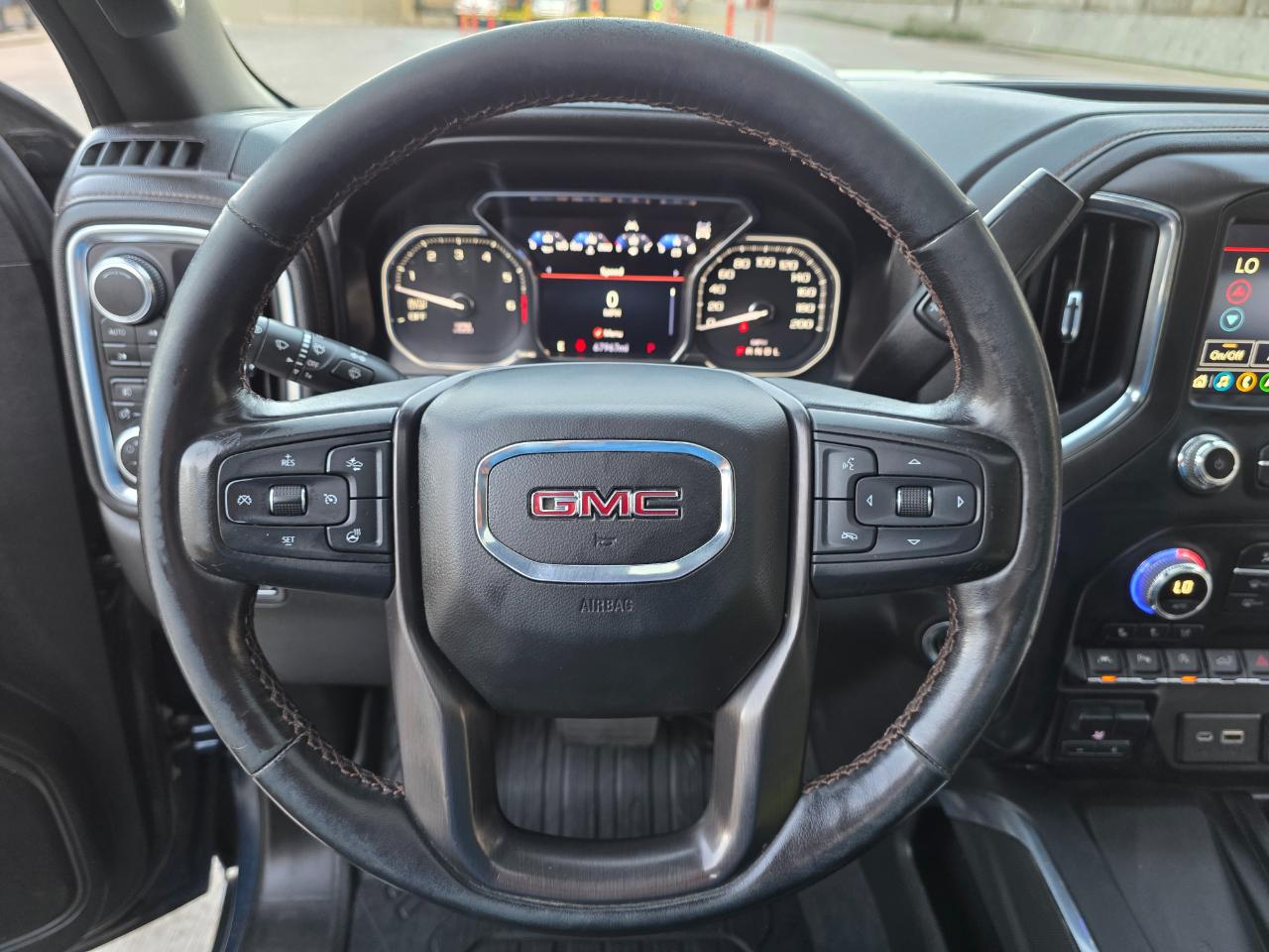 GMC Sierra 1500 4WD Crew Cab 147" AT4 2019