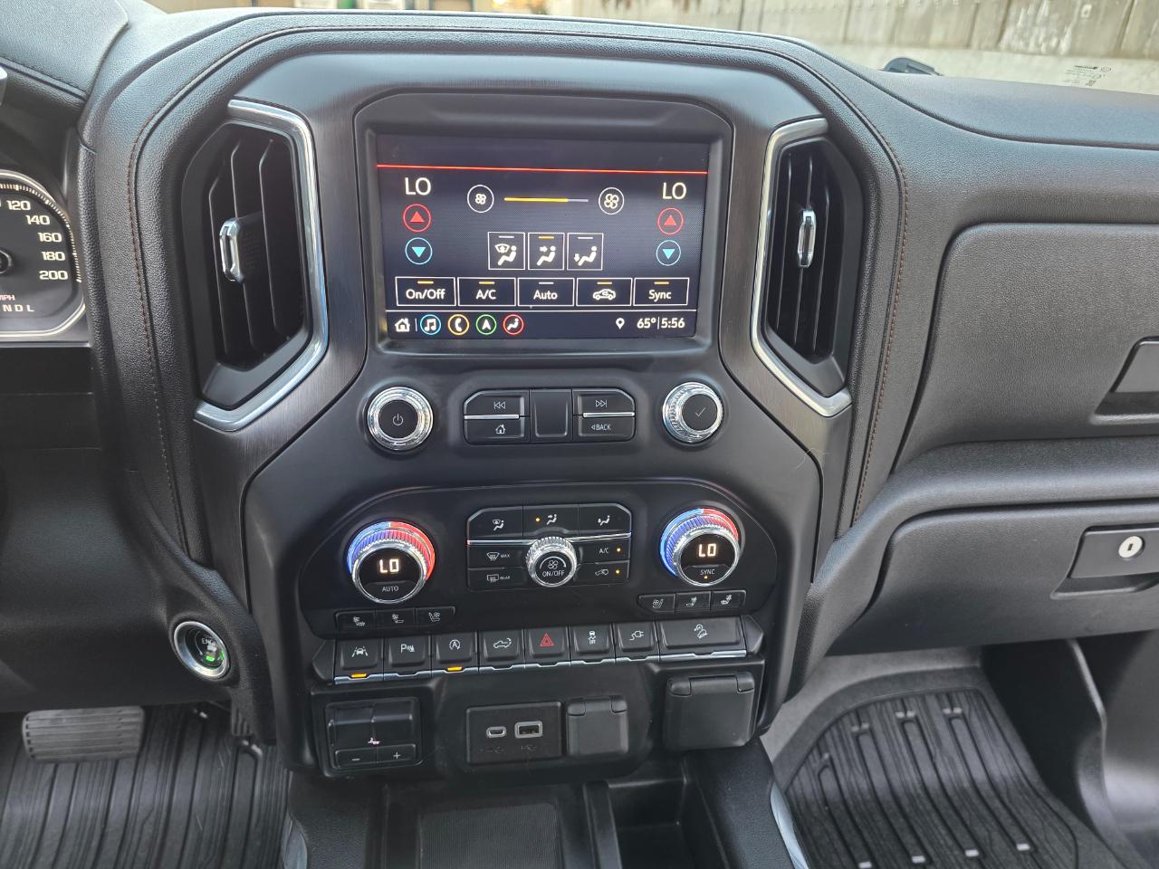 GMC Sierra 1500 4WD Crew Cab 147" AT4 2019