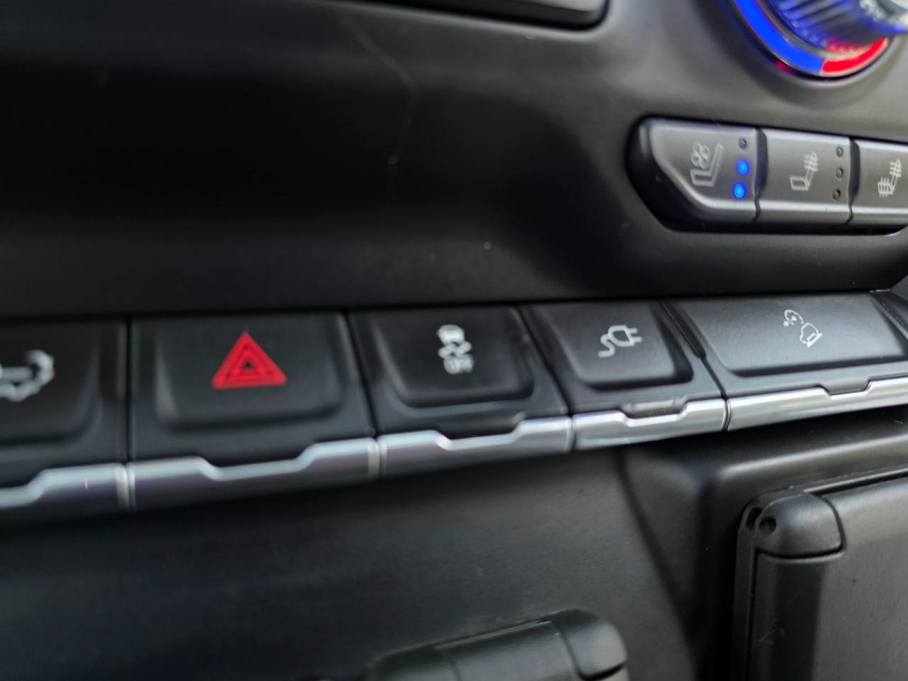 GMC Sierra 1500 4WD Crew Cab 147" AT4 2019