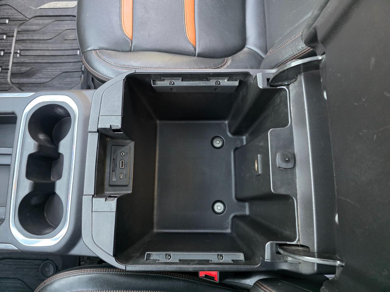 GMC Sierra 1500 4WD Crew Cab 147" AT4 2019