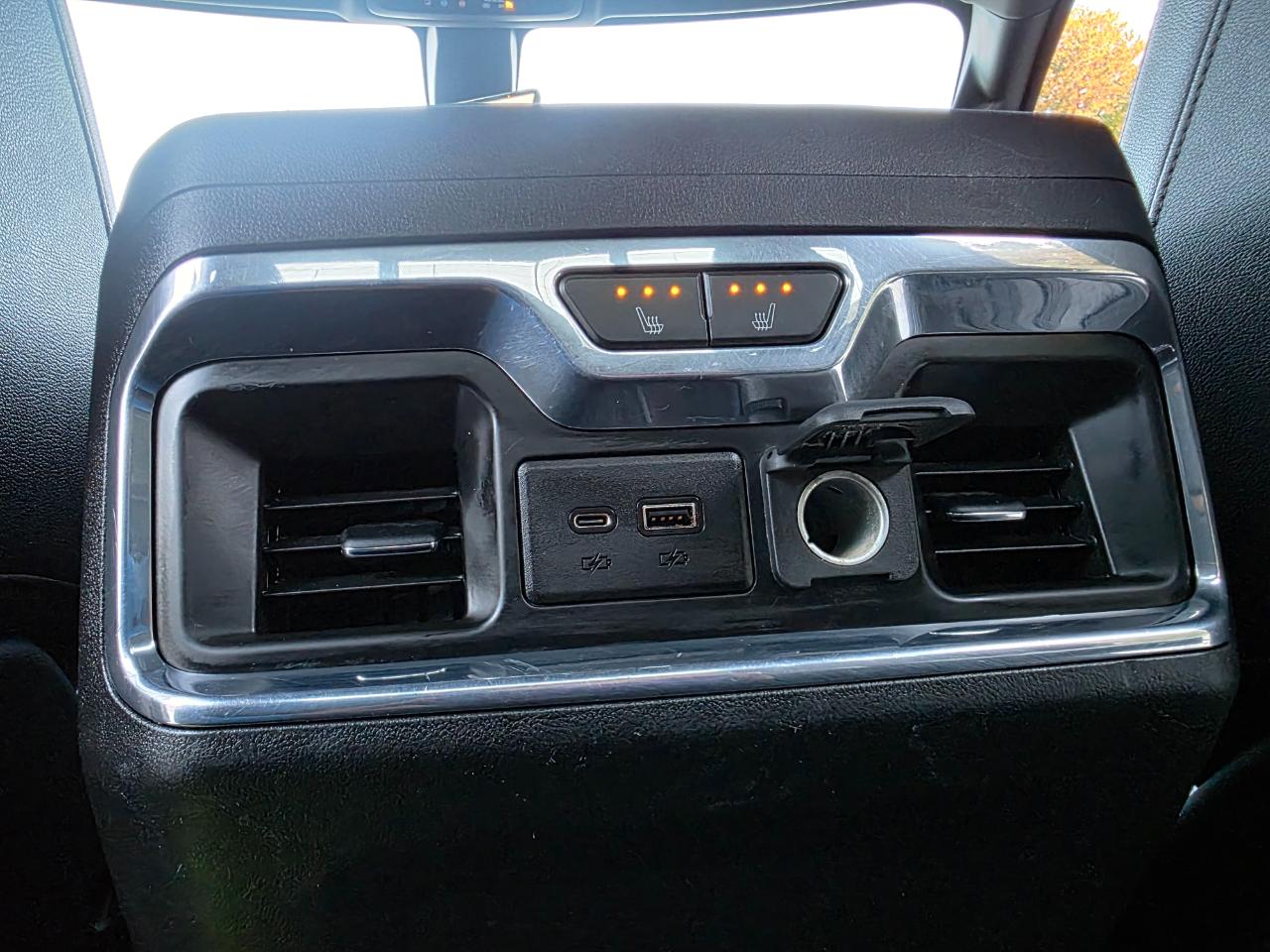 GMC Sierra 1500 4WD Crew Cab 147" AT4 2019