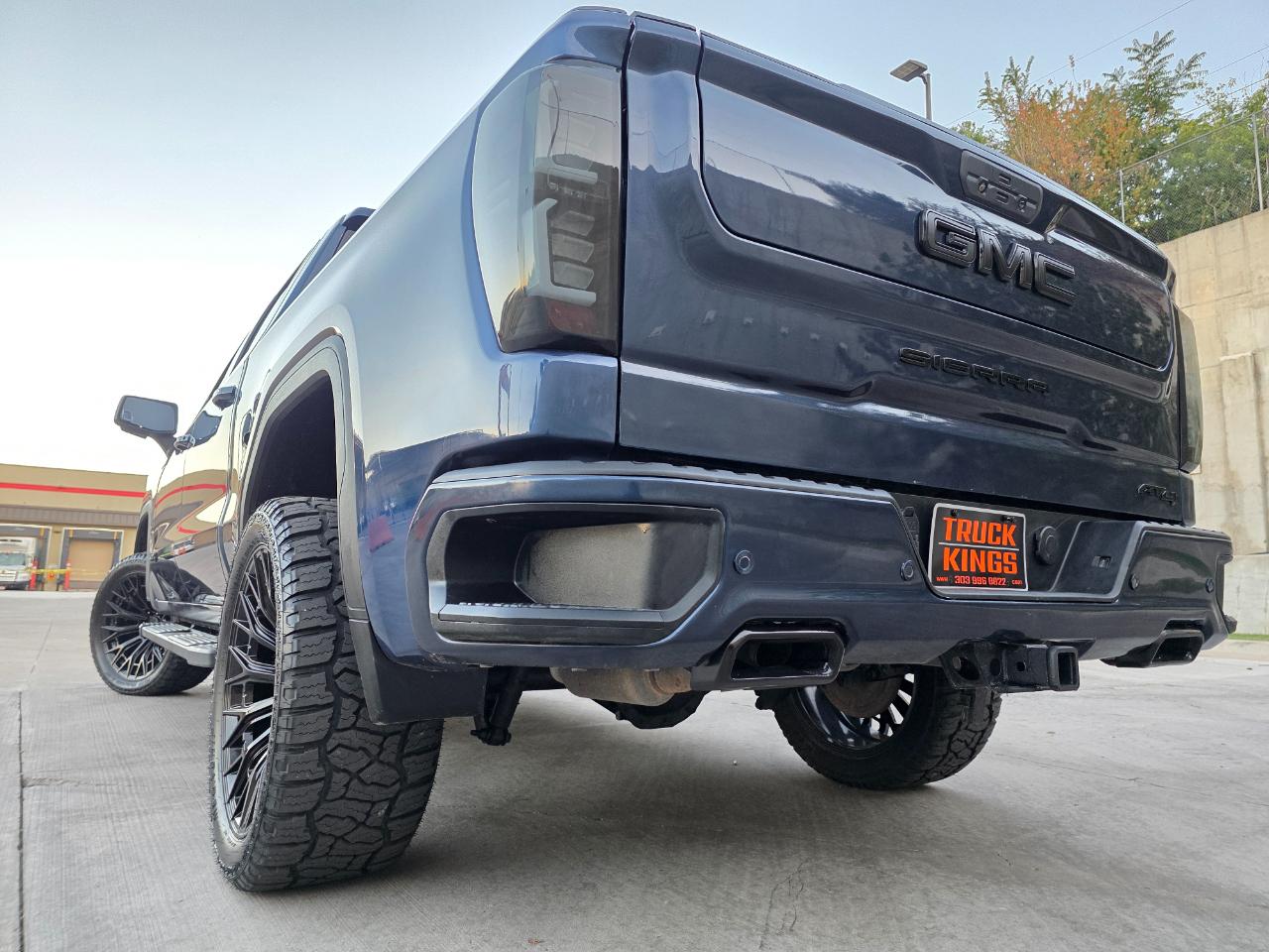 GMC Sierra 1500 4WD Crew Cab 147" AT4 2019