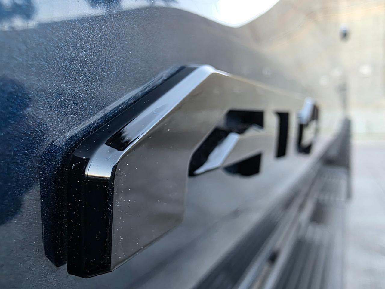 GMC Sierra 1500 4WD Crew Cab 147" AT4 2019