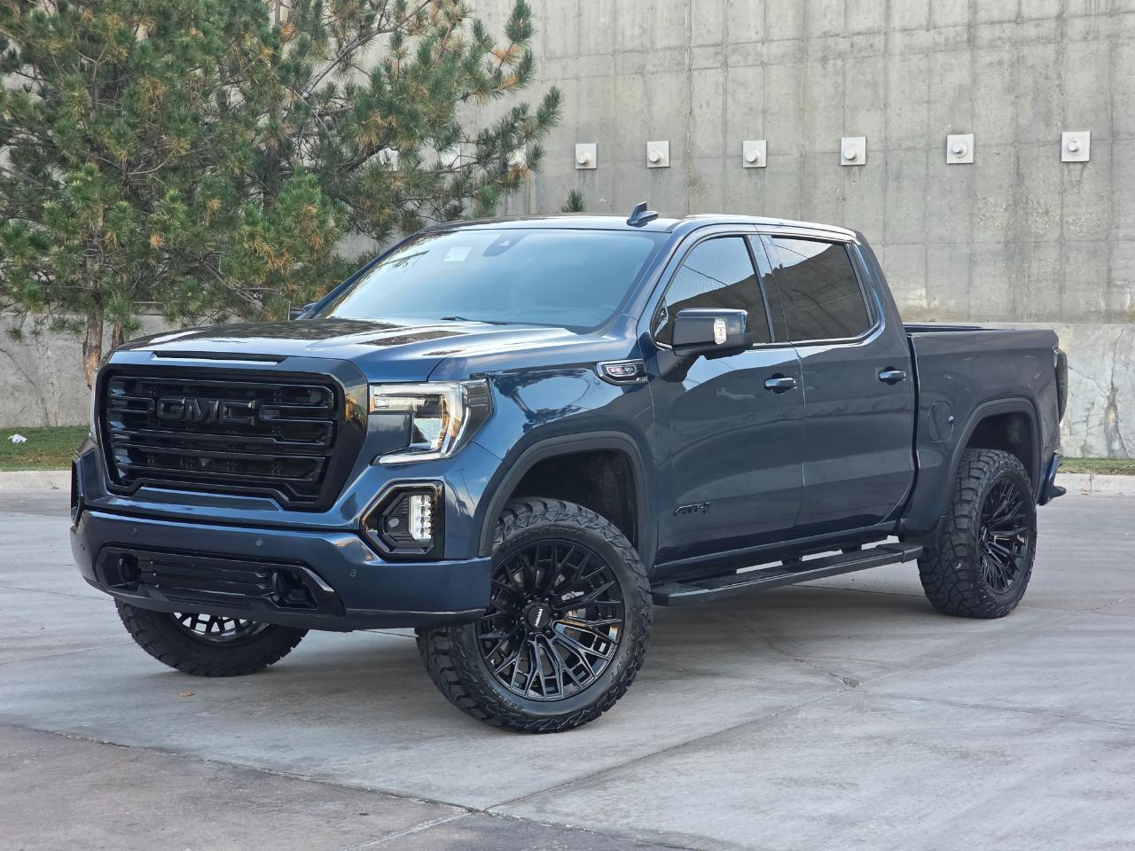 2019 GMC Sierra 1500 4WD Crew Cab 147" AT4