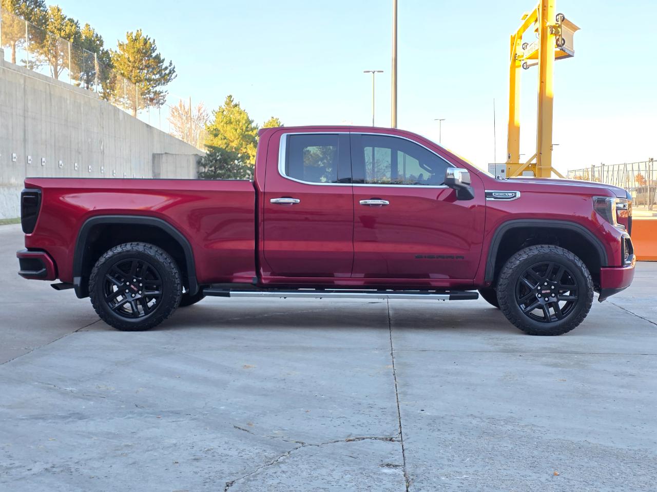GMC Sierra 1500 4WD Double Cab 147" SLT 2019