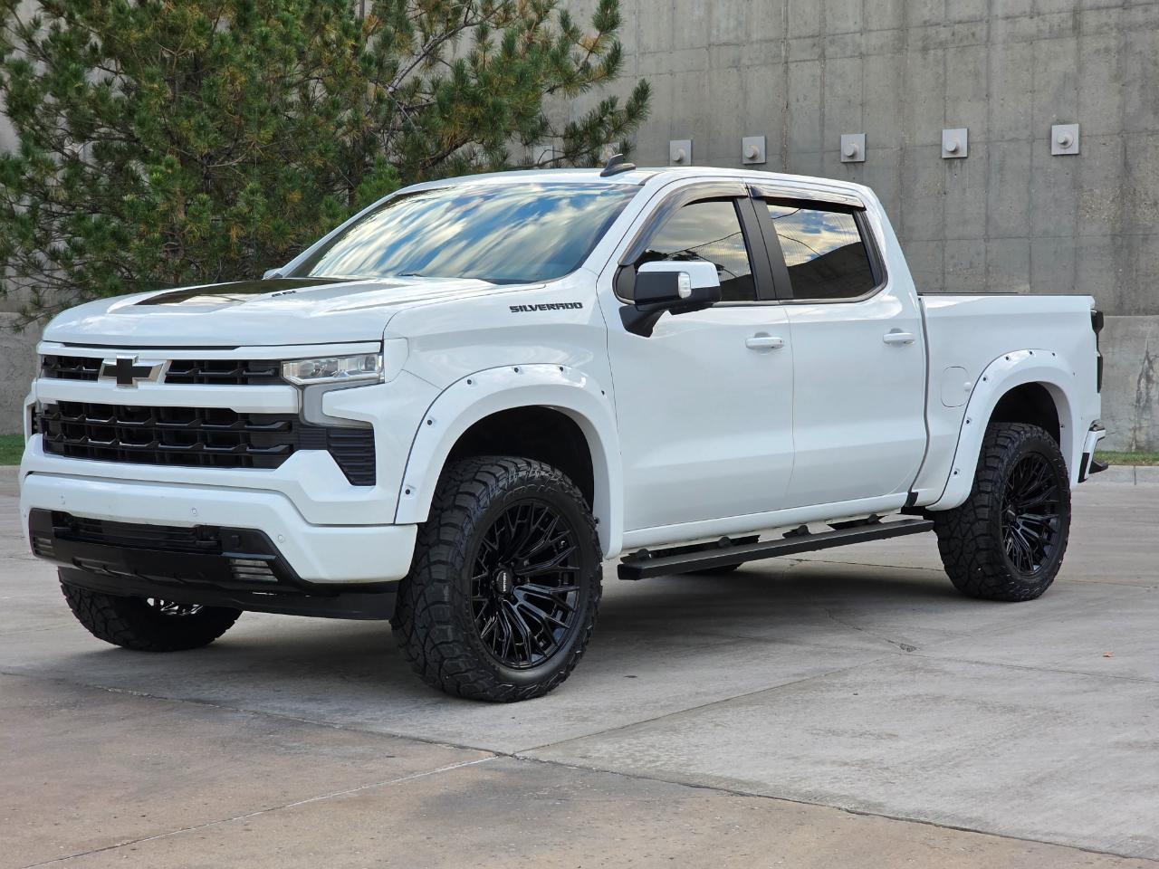 Chevrolet Silverado 1500 4WD Crew Cab 147" RST 2024