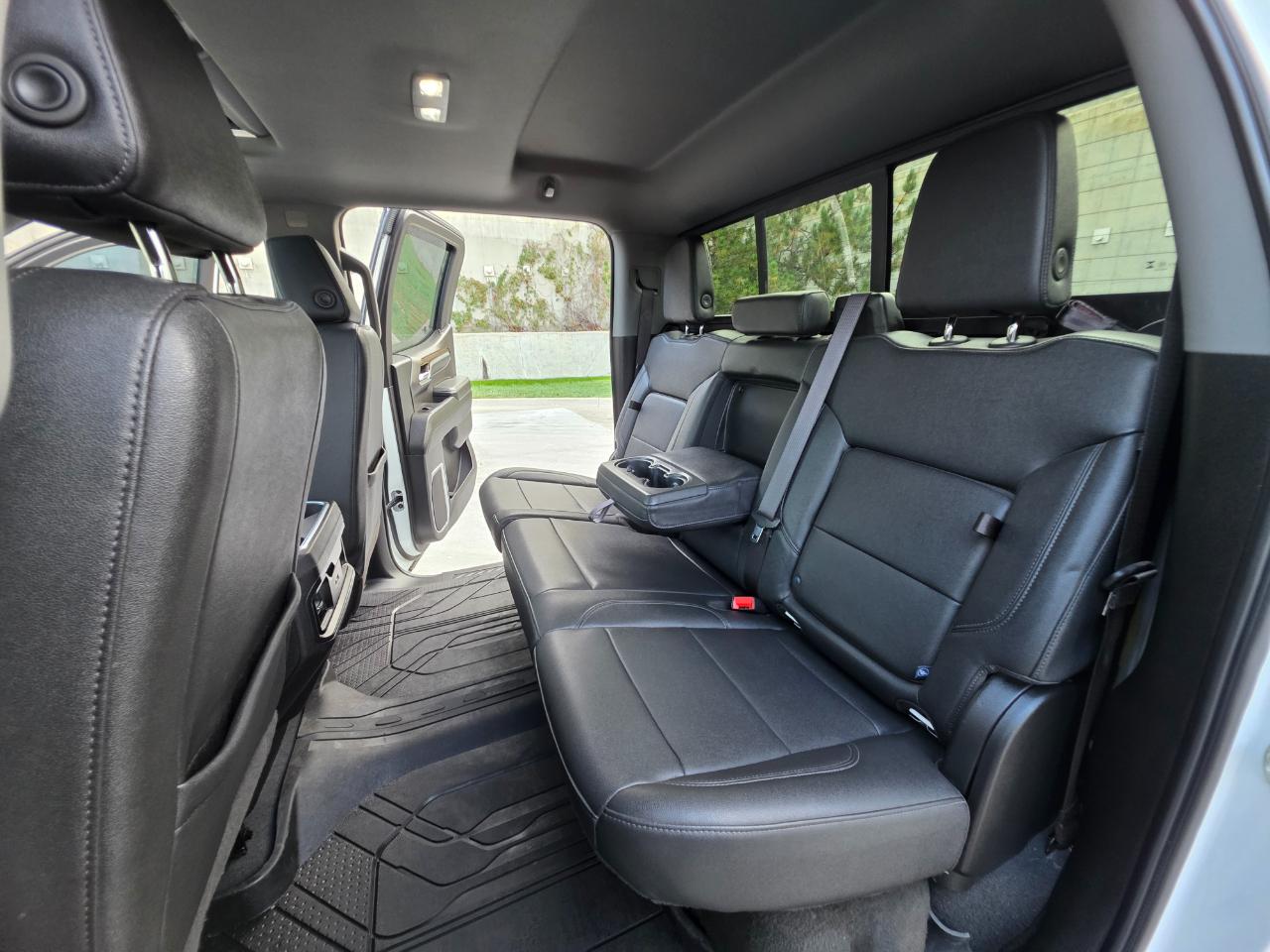 Chevrolet Silverado 1500 4WD Crew Cab 147" RST 2024