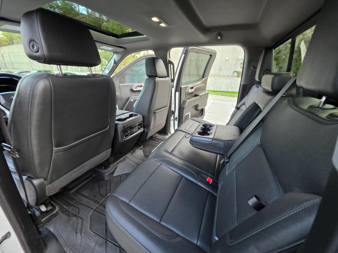 Chevrolet Silverado 1500 4WD Crew Cab 147" RST 2024